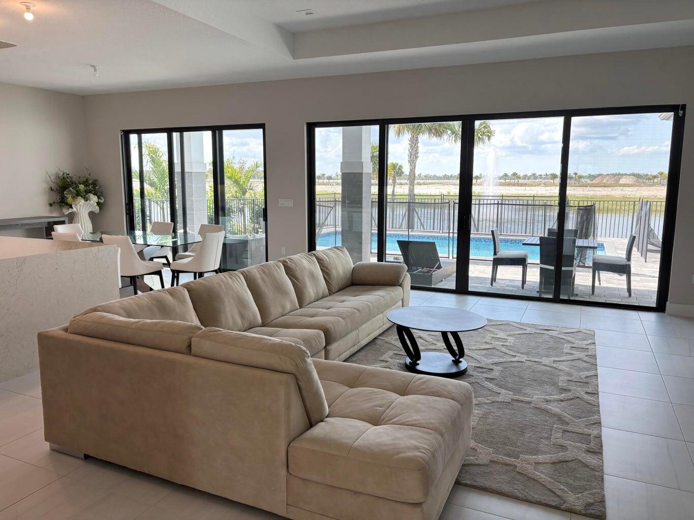 AVENIR POD - Residential Lease