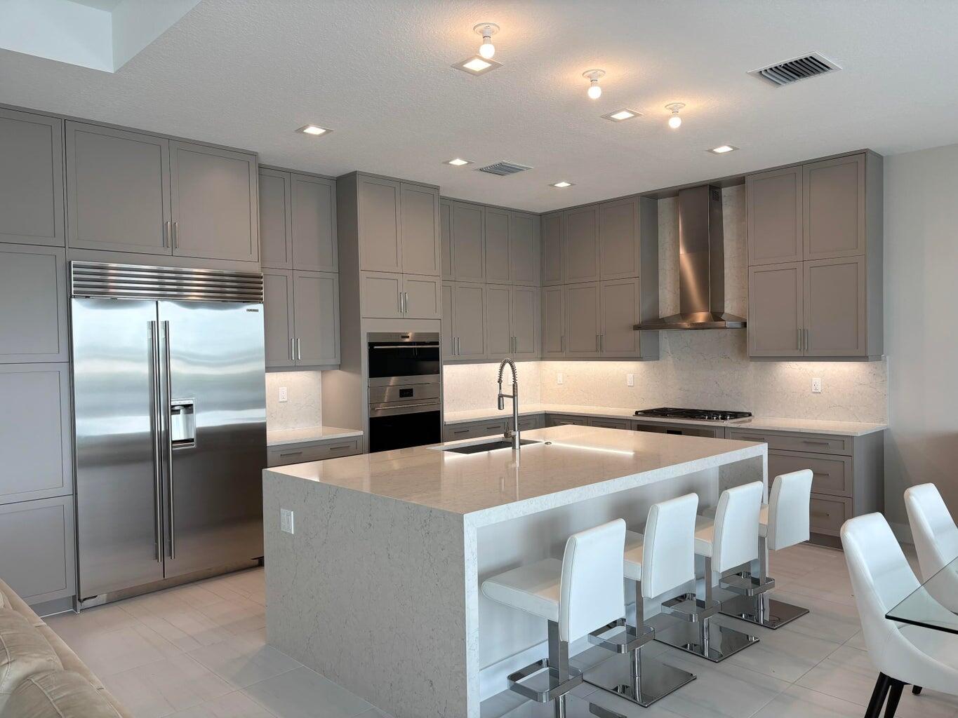 AVENIR POD - Residential Lease