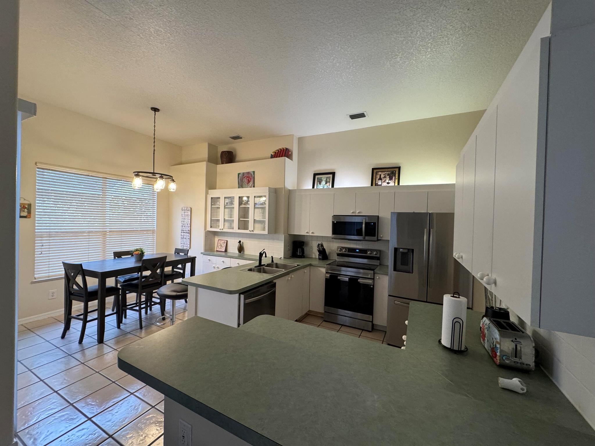 PORT ST LUCIE SECTION 13 - Residential Lease