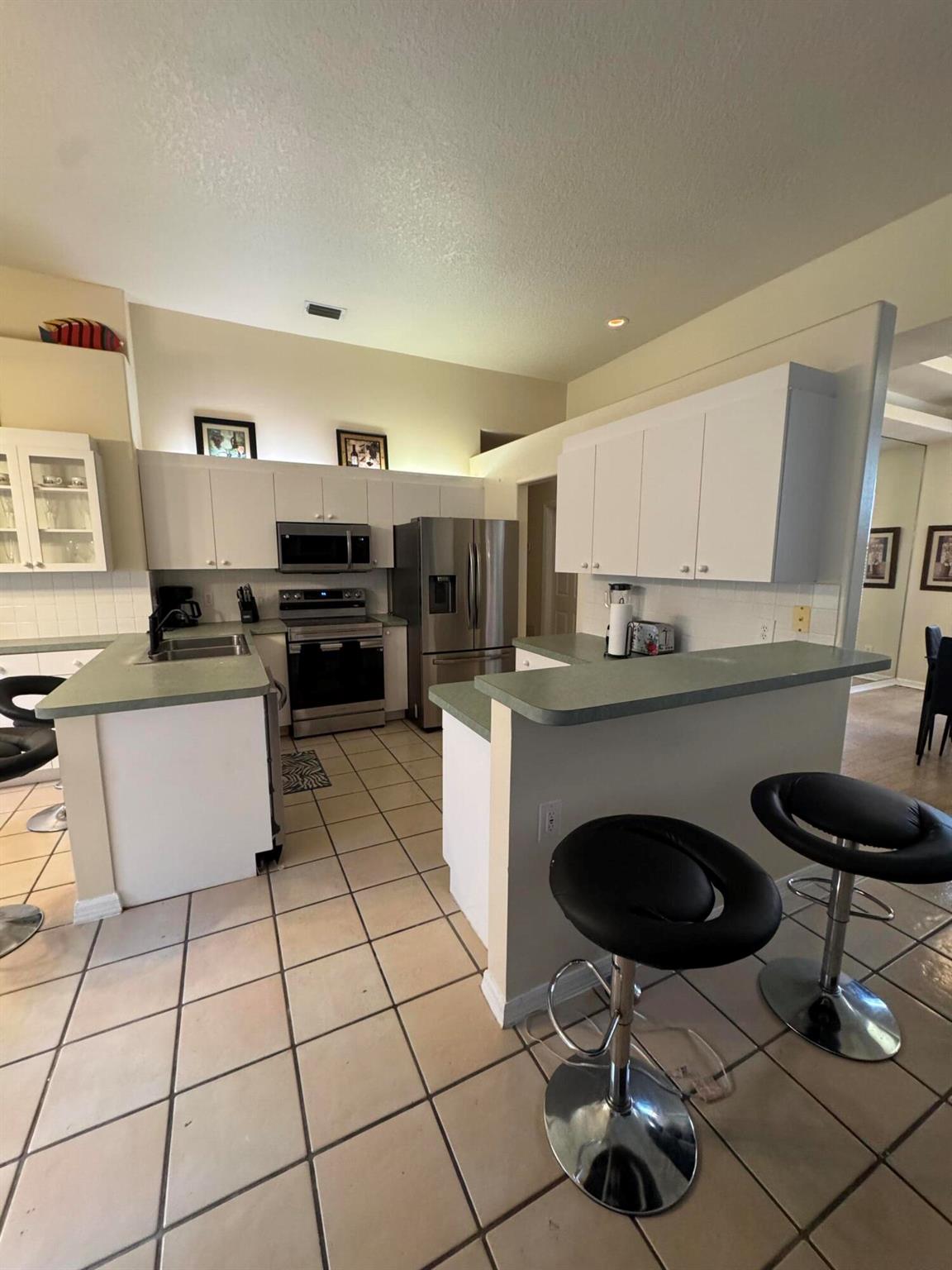 PORT ST LUCIE SECTION 13 - Residential Lease