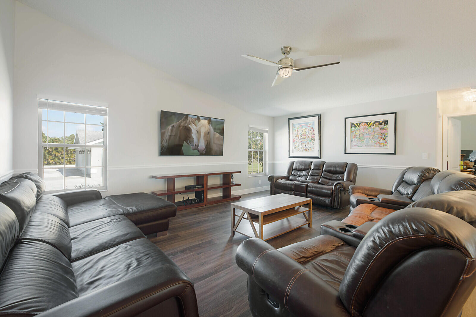 LOXAHATCHEE GROVES - Residential