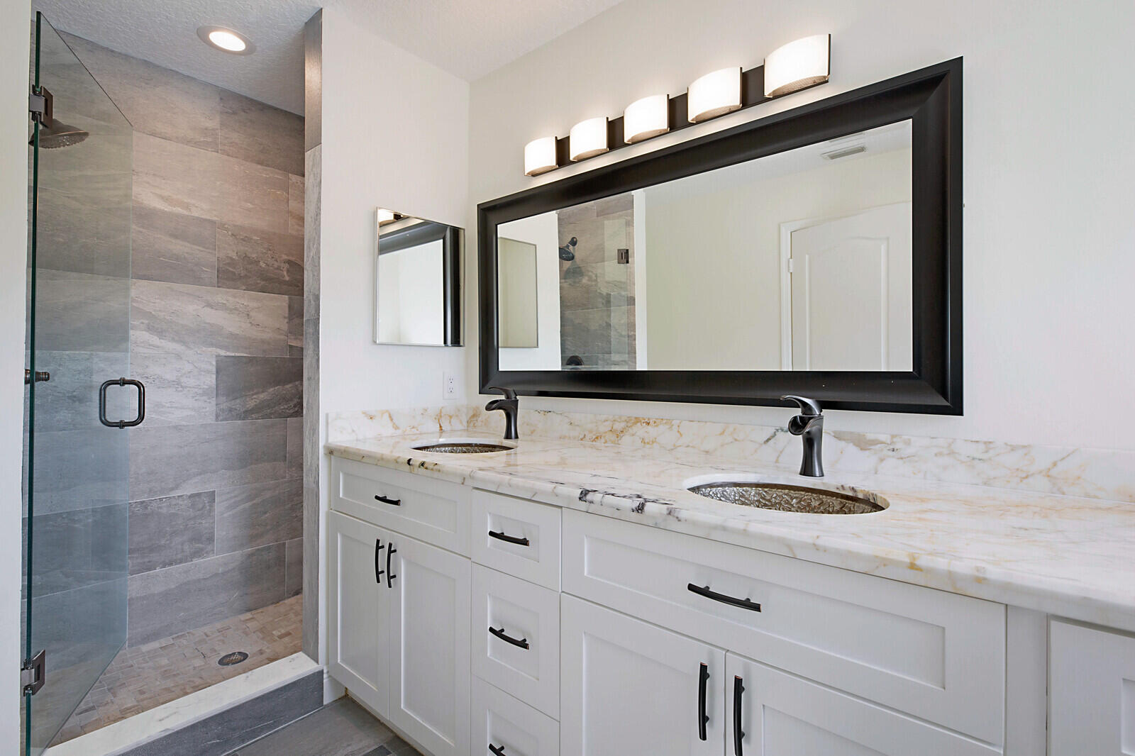 LOXAHATCHEE GROVES - Residential