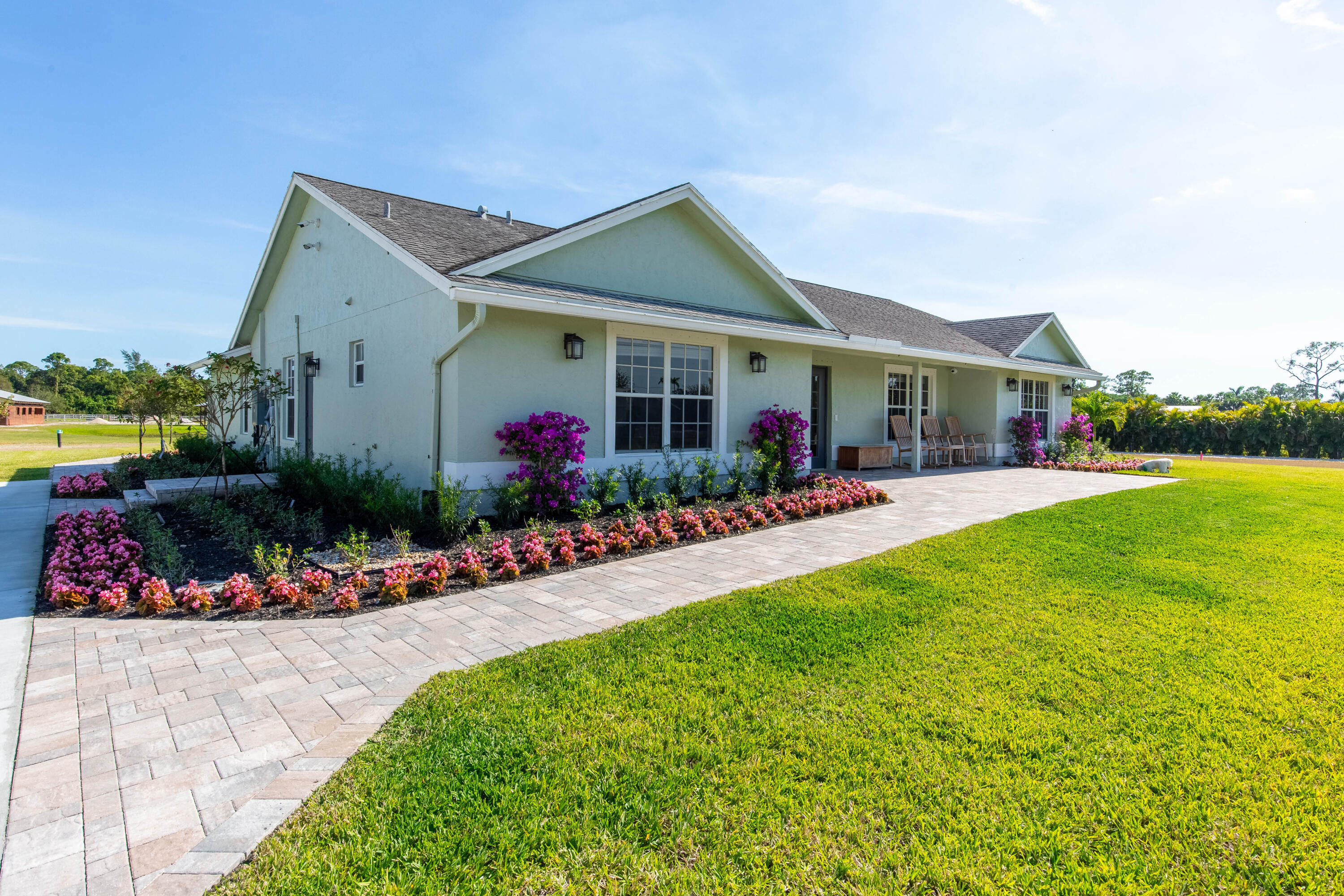 LOXAHATCHEE GROVES - Residential