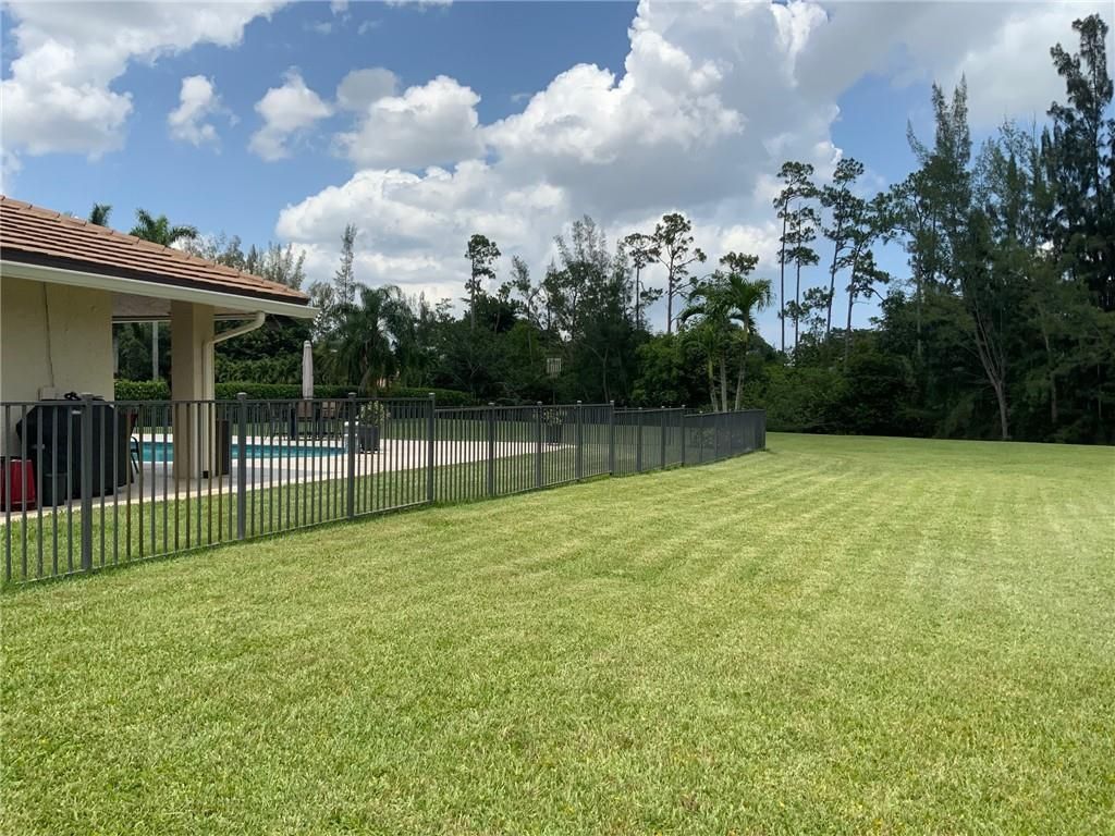 Photo of 11330 Timberlodge Terrace, Boca Raton, FL 33428 (MLS # F10387982)