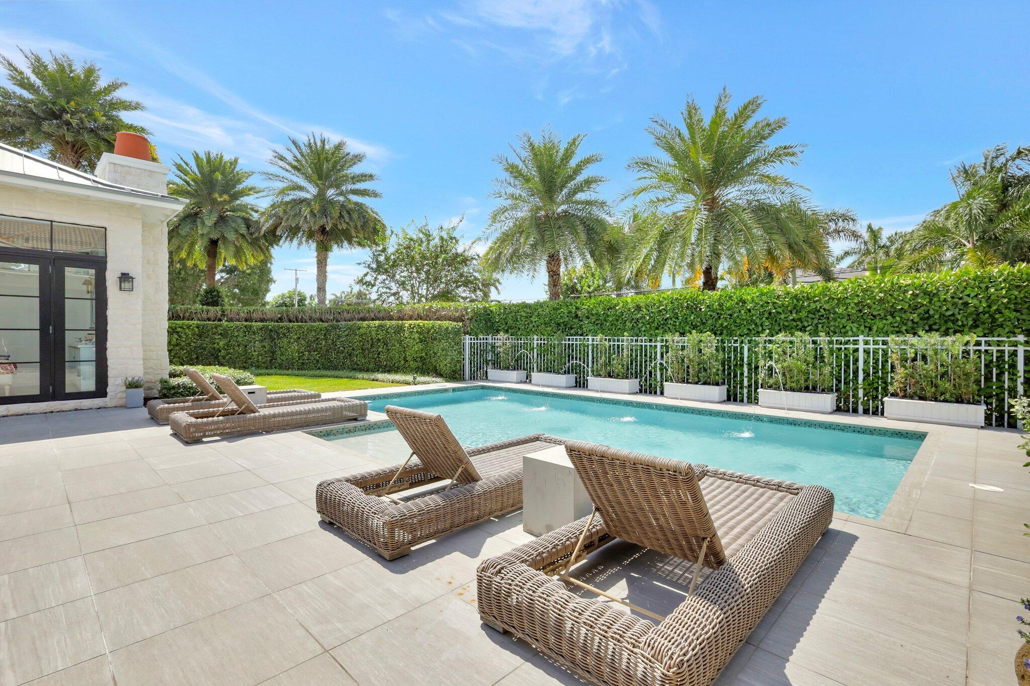 OCEAN RIDGE BEACH - Residential