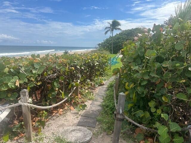 OCEAN RIDGE BEACH - Residential