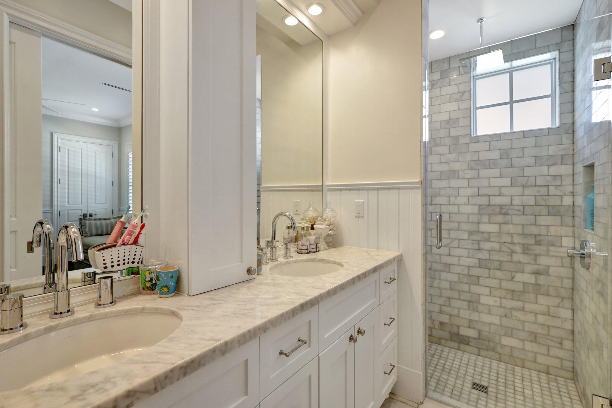 OCEAN RIDGE BEACH - Residential