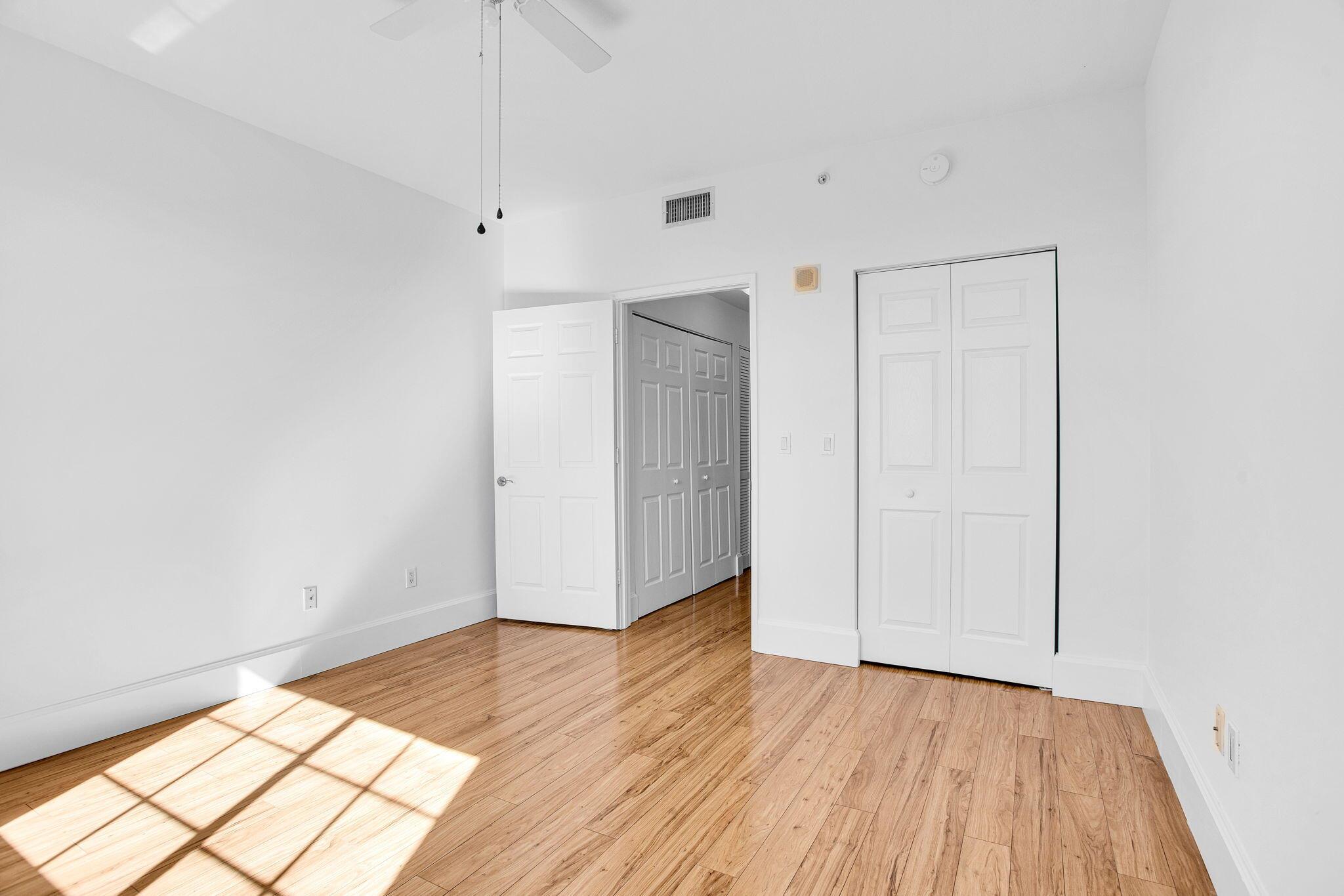 BOCA GRAND CONDOMINIUM - Residential