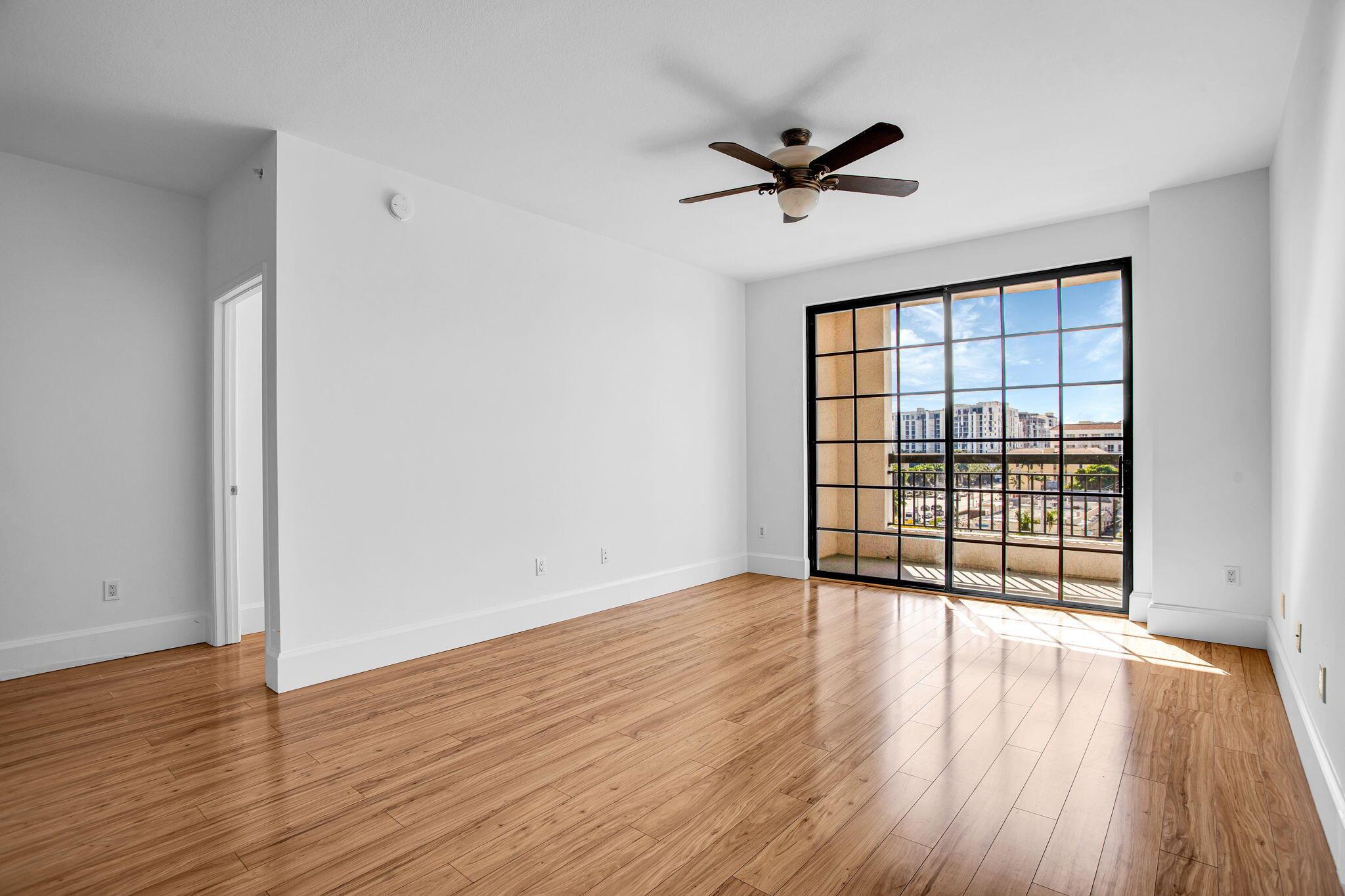 BOCA GRAND CONDOMINIUM - Residential