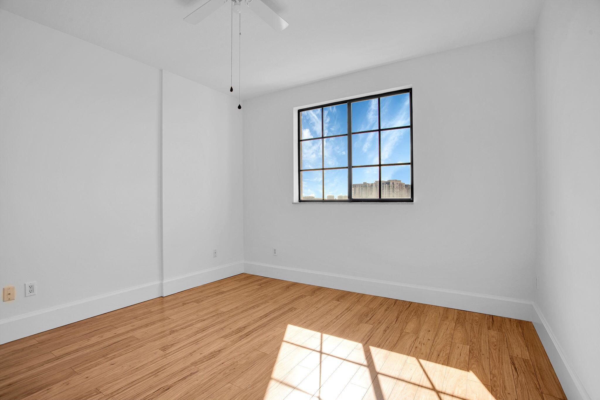 BOCA GRAND CONDOMINIUM - Residential