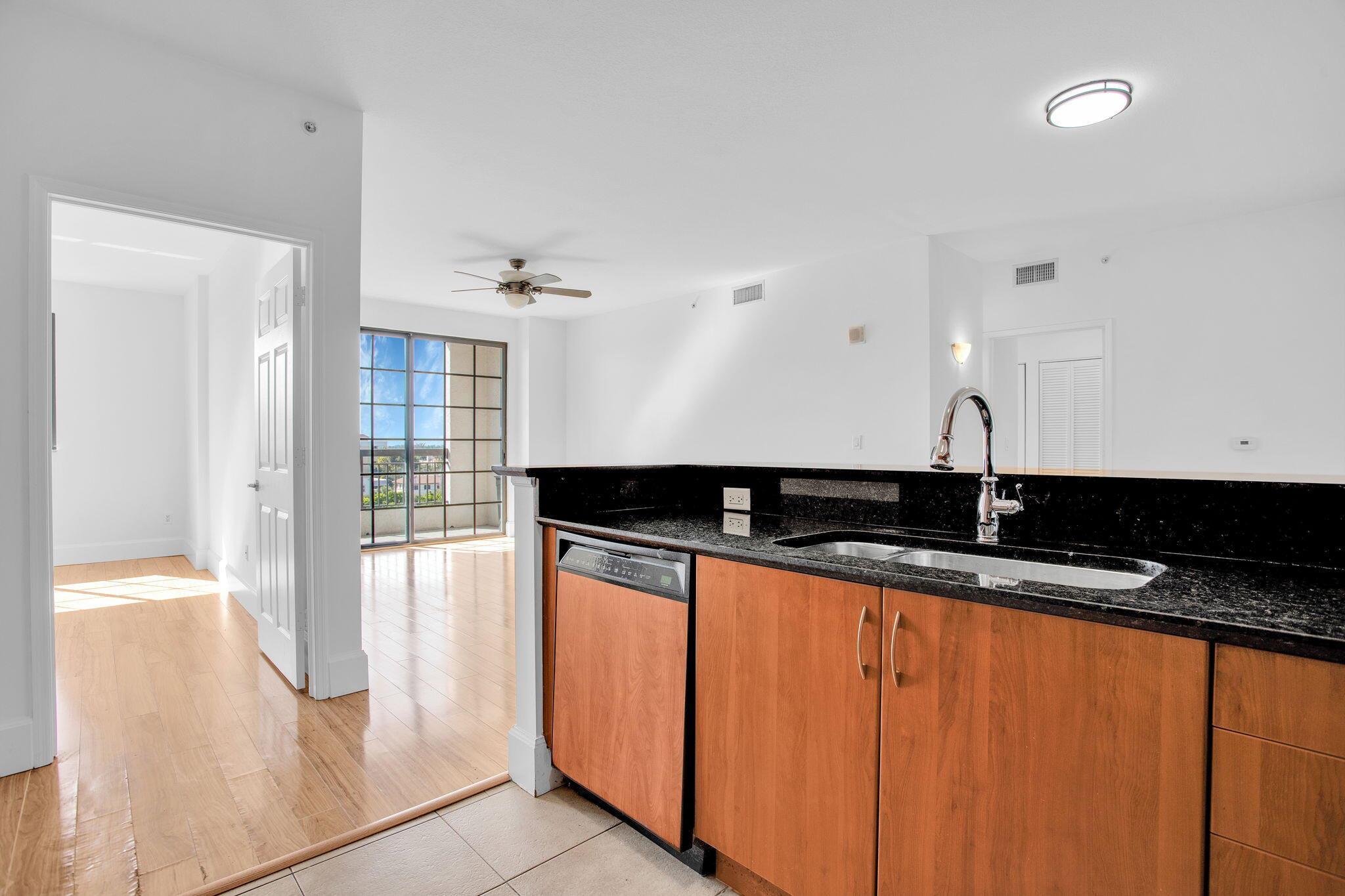 BOCA GRAND CONDOMINIUM - Residential