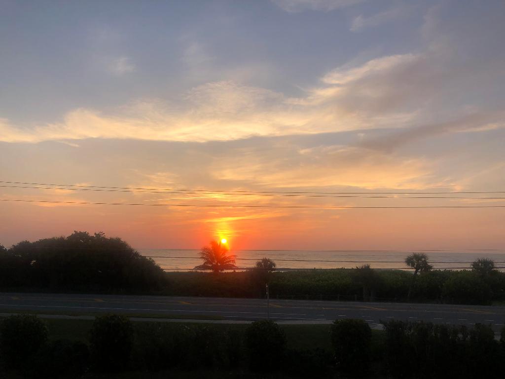 OCEAN HARBOUR CONDOMINIUM B - Residential Lease