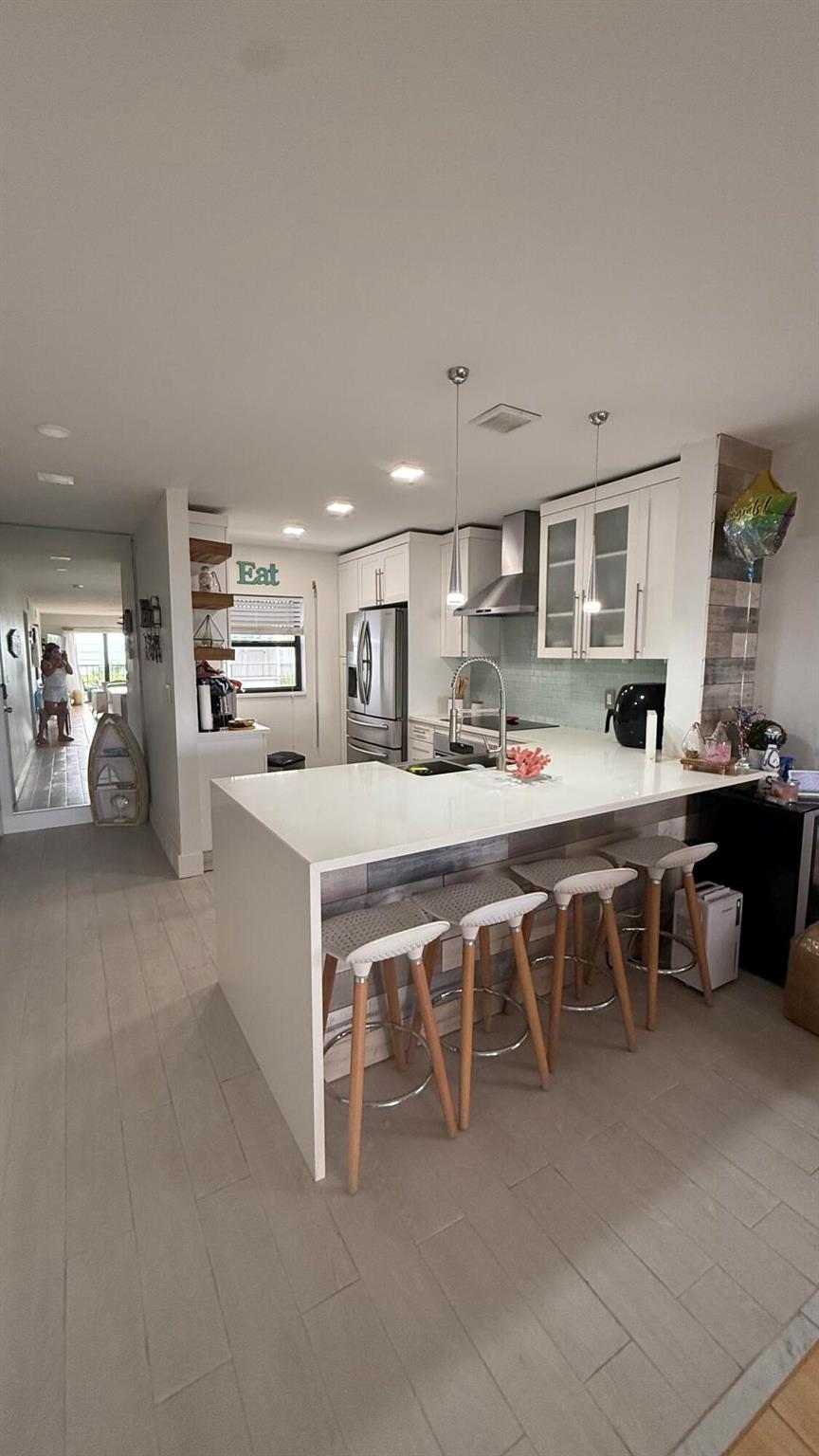 OCEAN HARBOUR CONDOMINIUM - Residential Lease