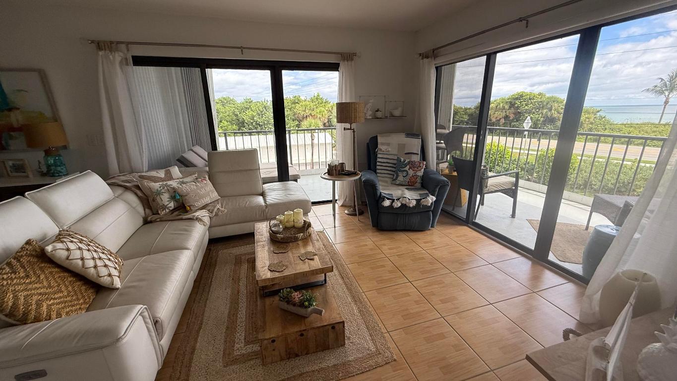 OCEAN HARBOUR CONDOMINIUM B - Residential Lease