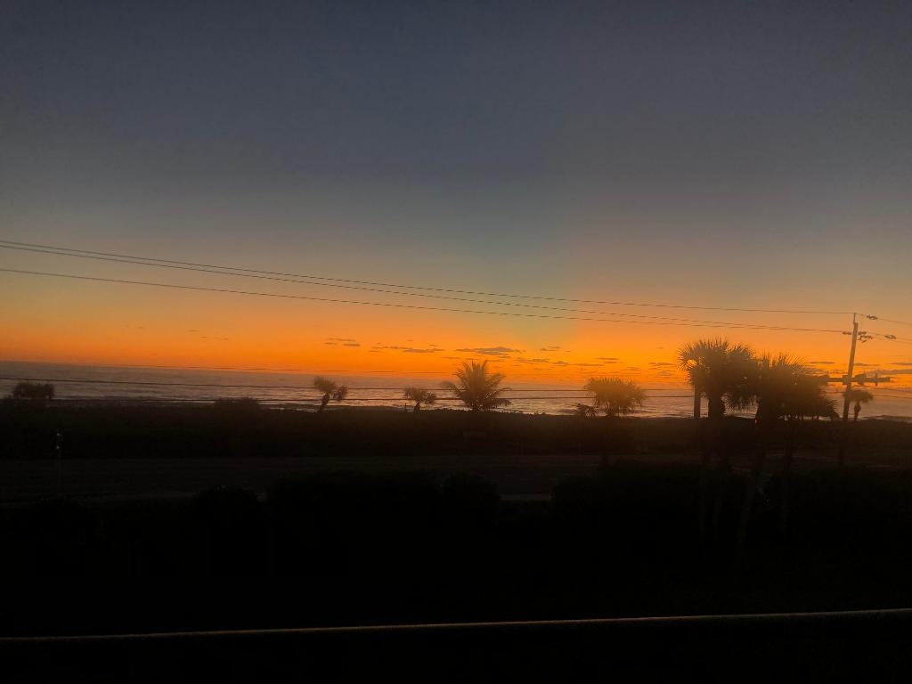 OCEAN HARBOUR CONDOMINIUM B - Residential Lease