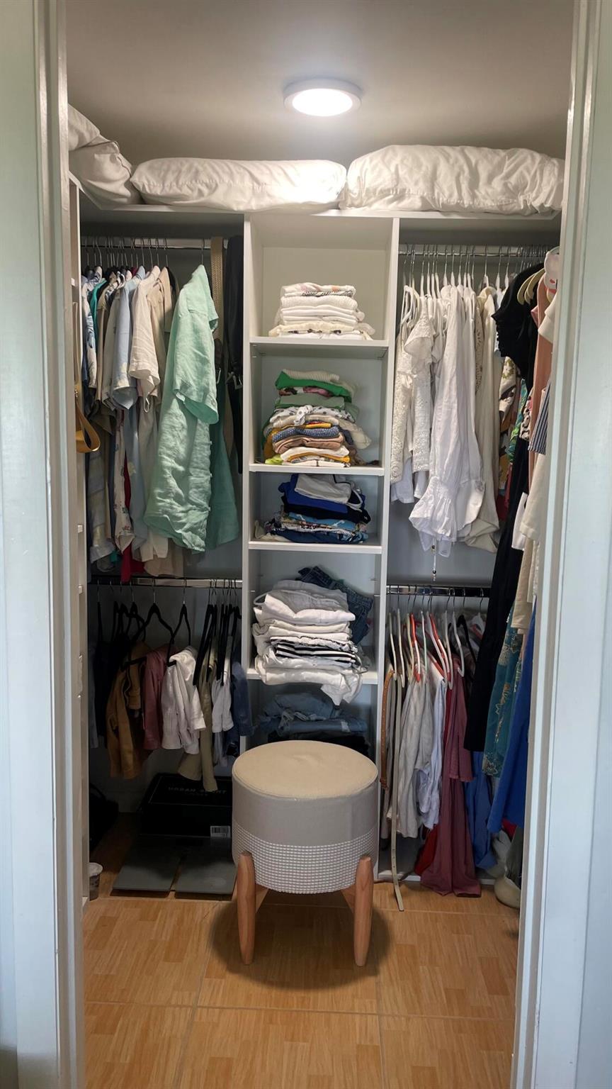 OCEAN HARBOUR CONDOMINIUM - Residential Lease