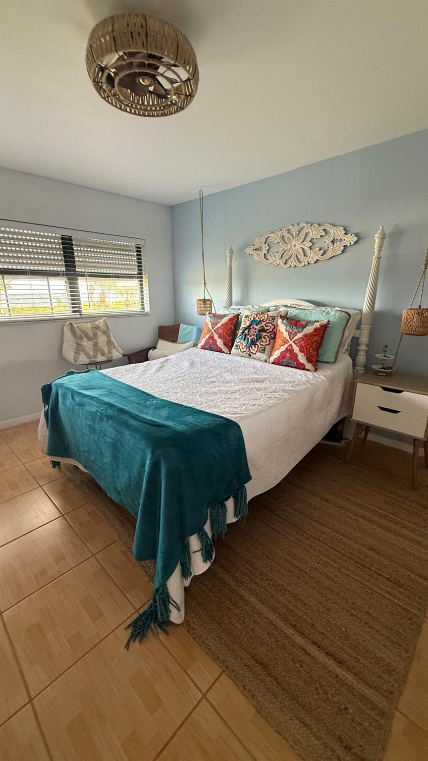 OCEAN HARBOUR CONDOMINIUM - Residential Lease