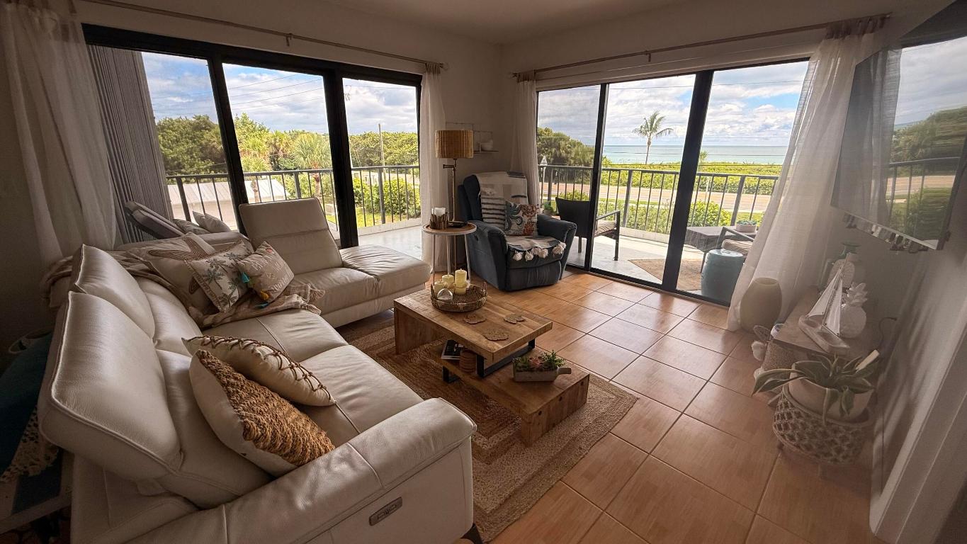 OCEAN HARBOUR CONDOMINIUM B - Residential Lease