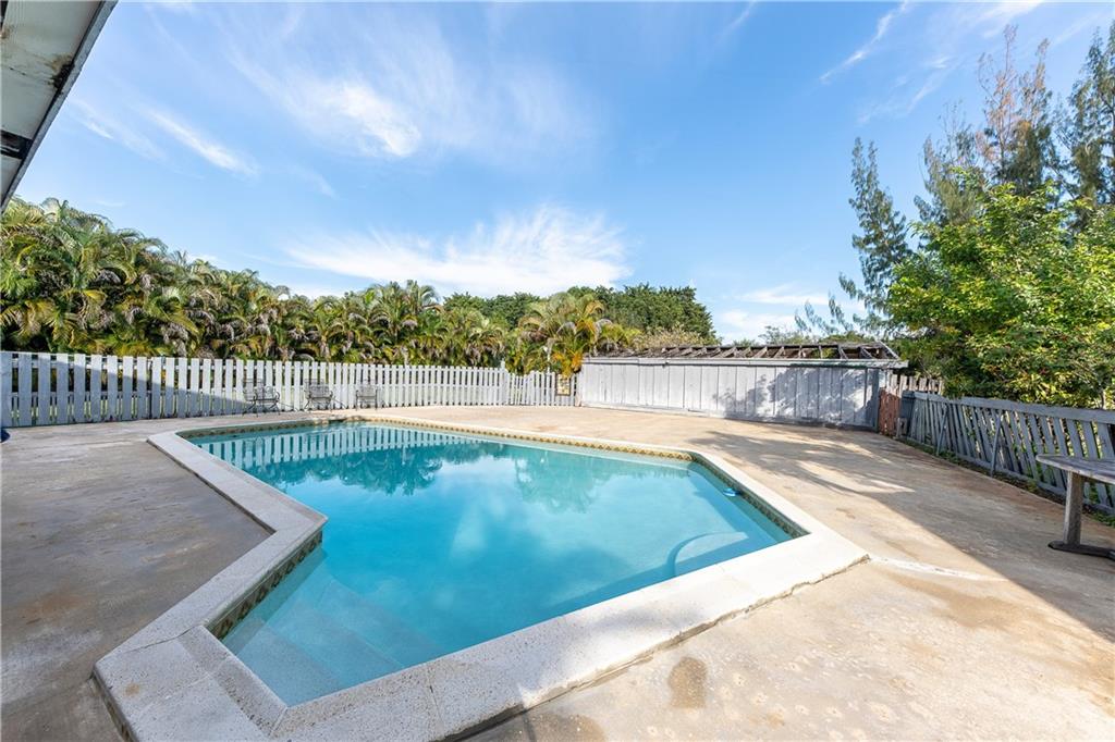 FLA FRUITLANDS OAKHILL - Residential