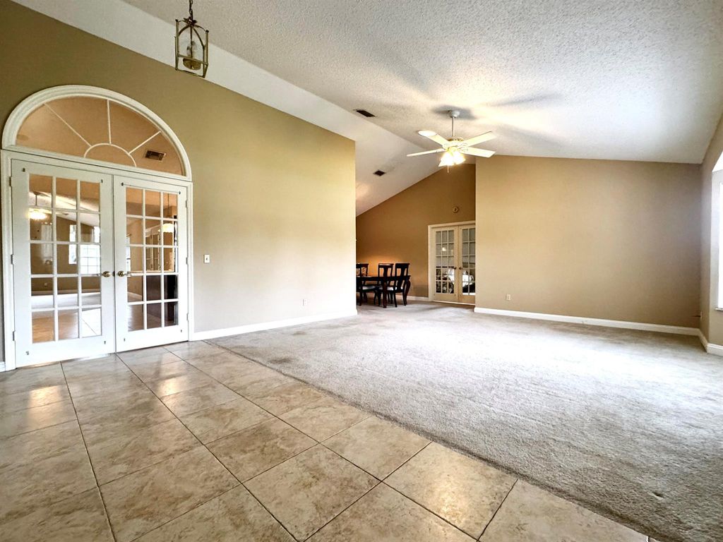Photo of 1465 SE Westmoreland Boulevard, Port Saint Lucie, FL 34952 (MLS # R11119223)