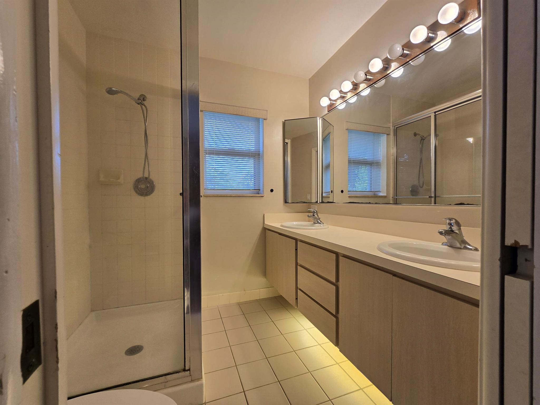 Wellesley at Lake Clarke - Residential Lease