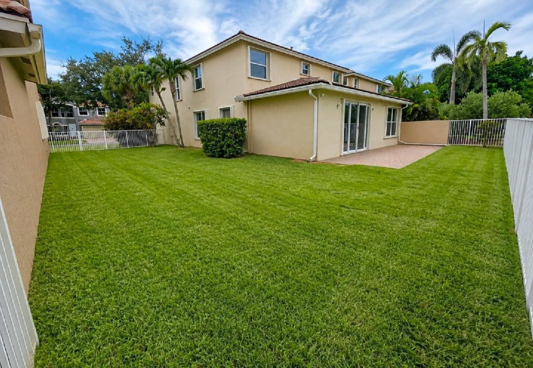 Properties 5292 Sancerre Circle