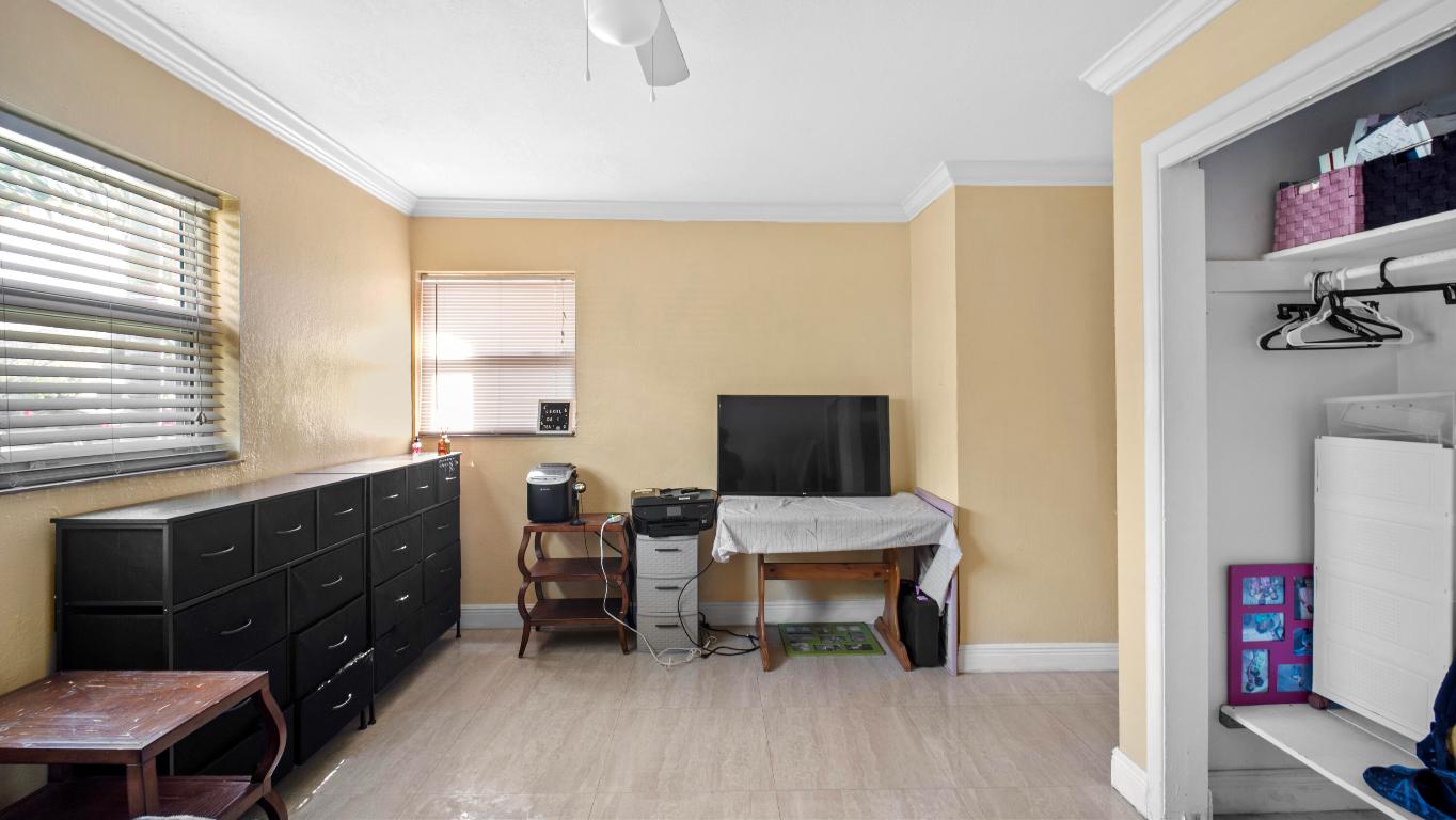 CRESTVIEW BOYNTON - Residential