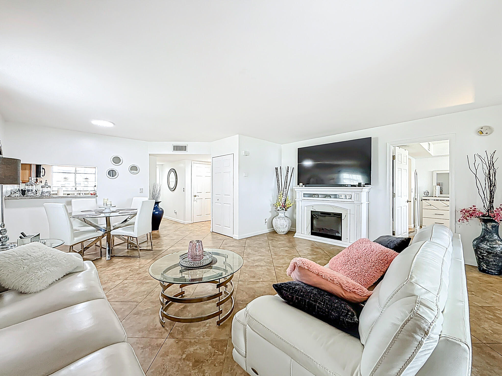 INDEPENDENCE BAY - Residential