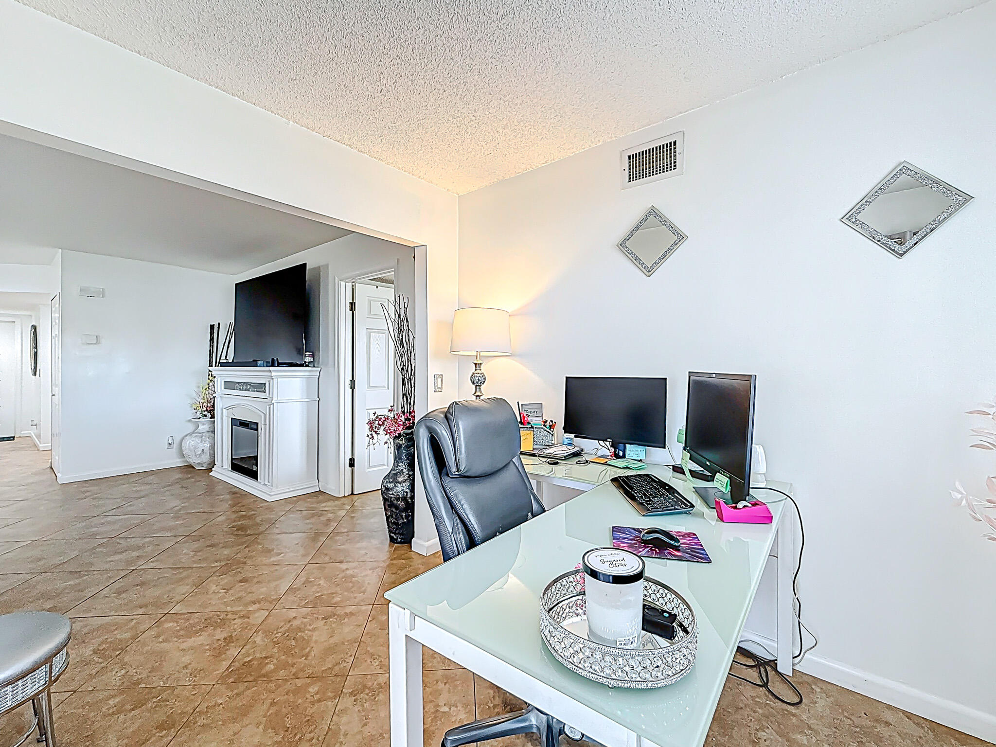 INDEPENDENCE BAY - Residential