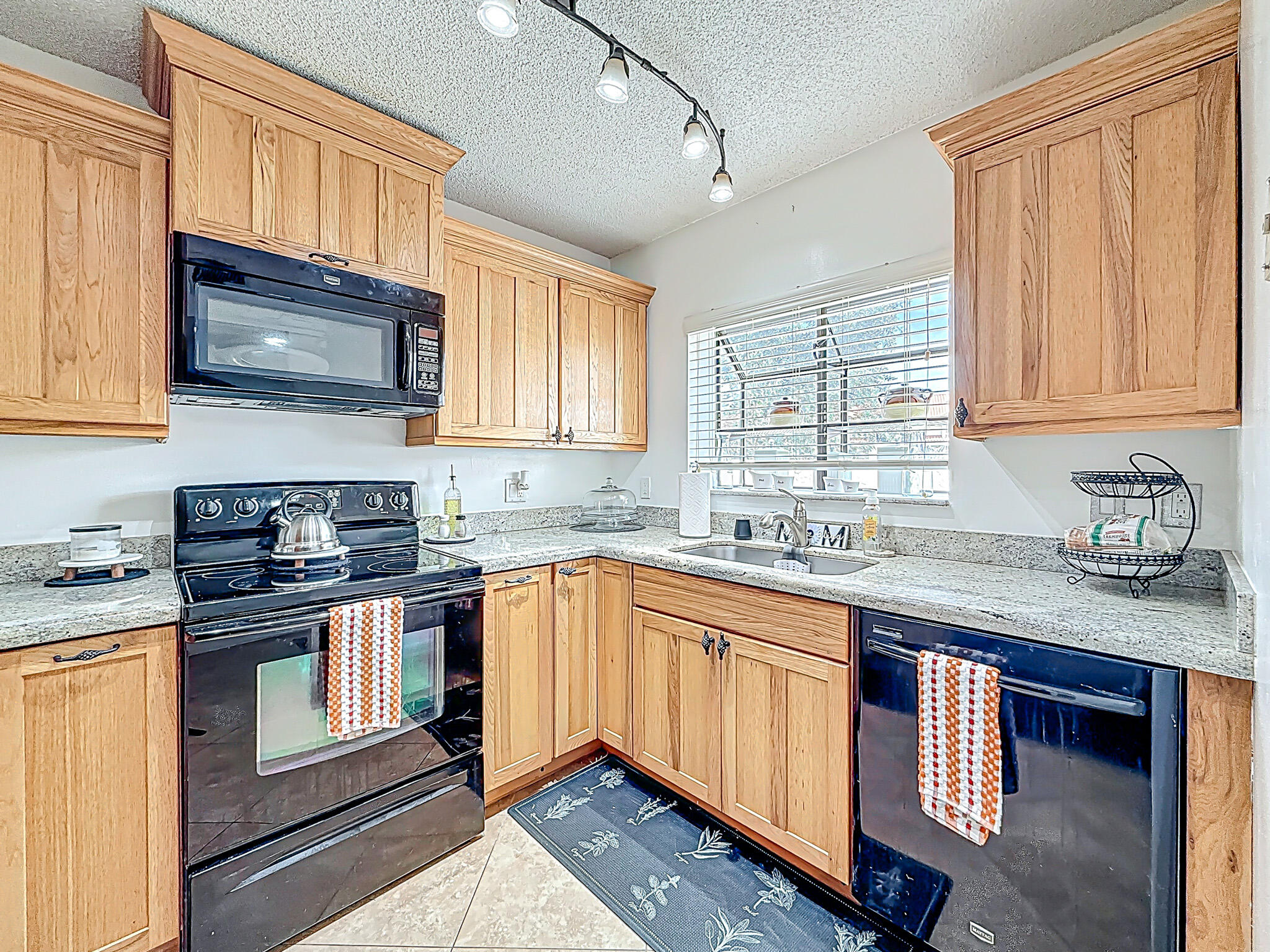 INDEPENDENCE BAY - Residential