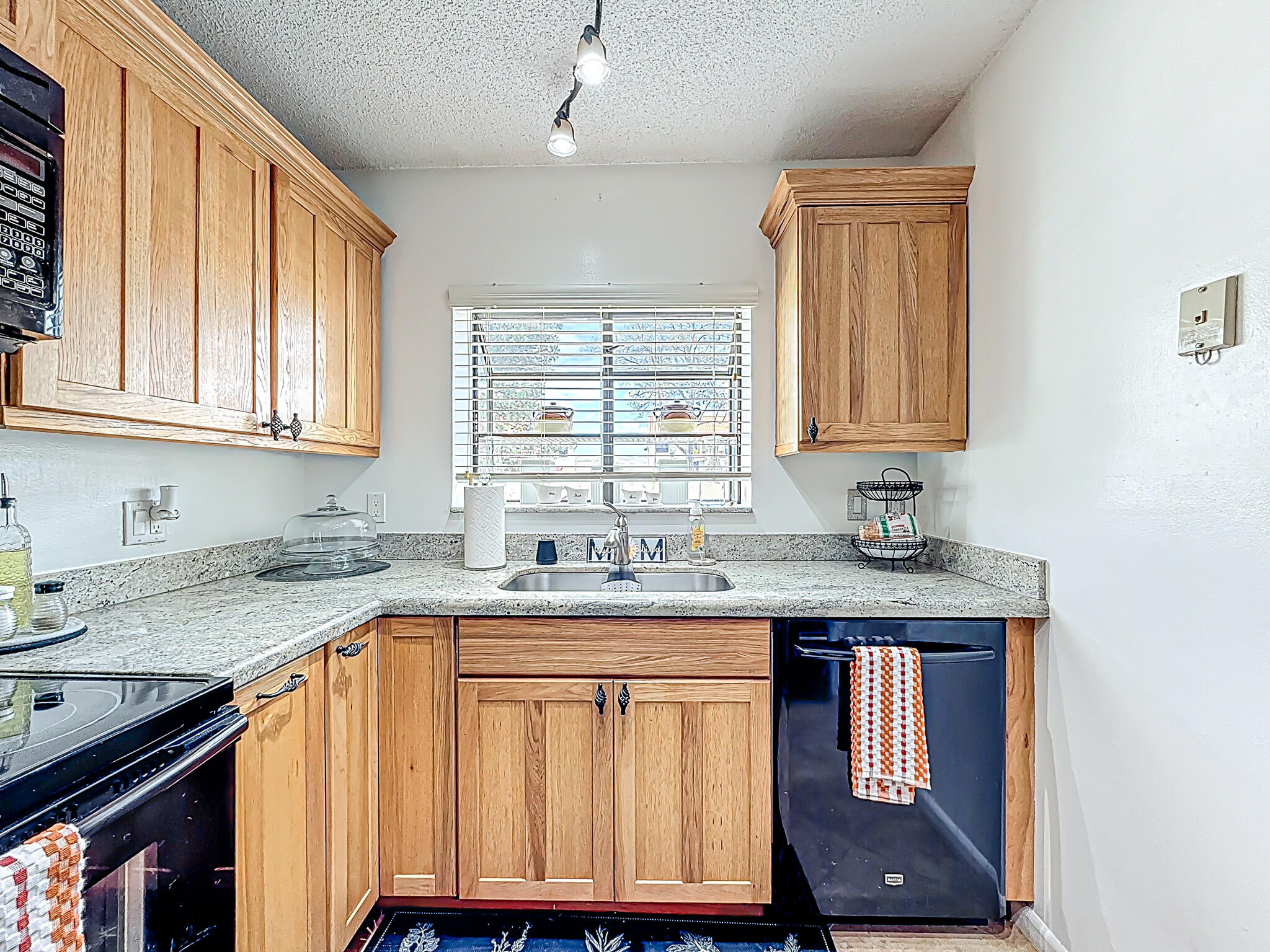 INDEPENDENCE BAY - Residential