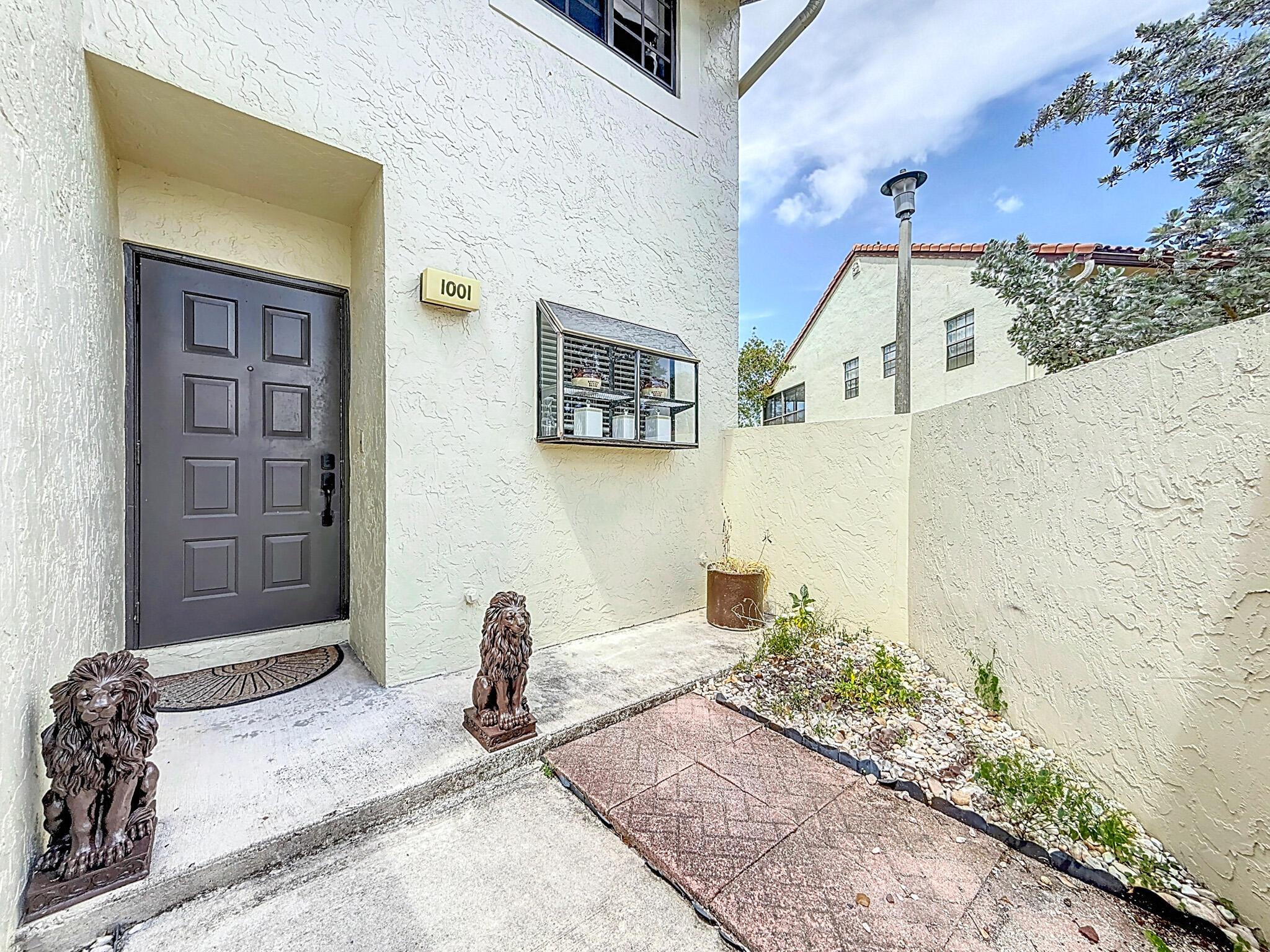 1001 Republic Court