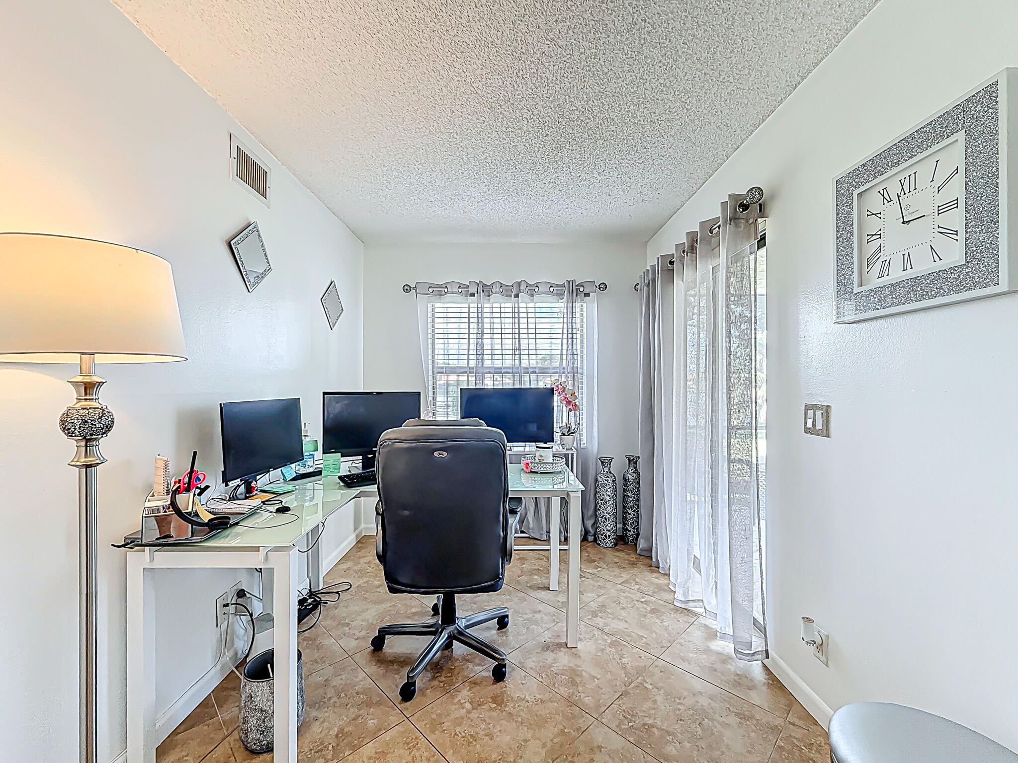 INDEPENDENCE BAY - Residential