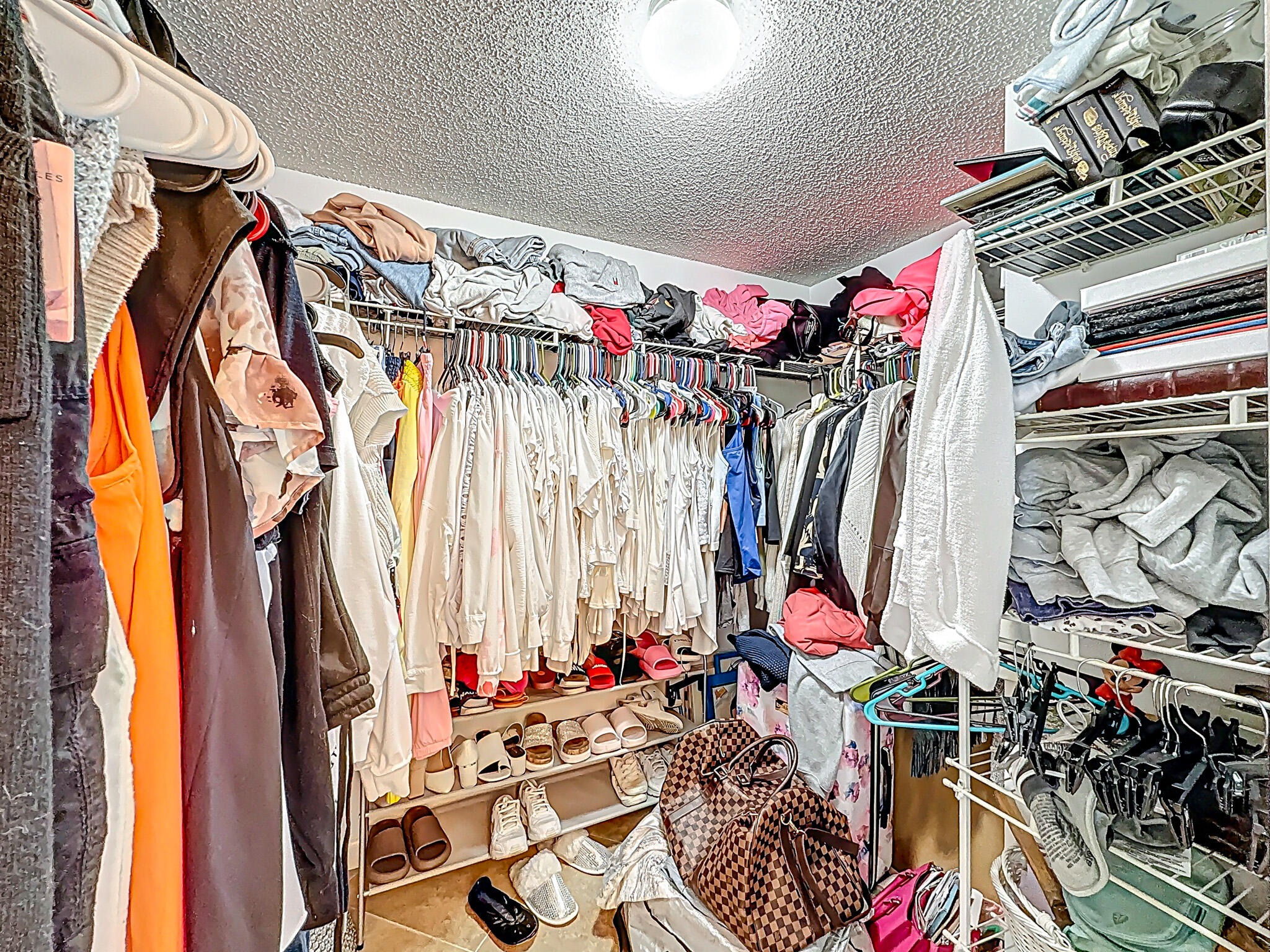 INDEPENDENCE BAY - Residential