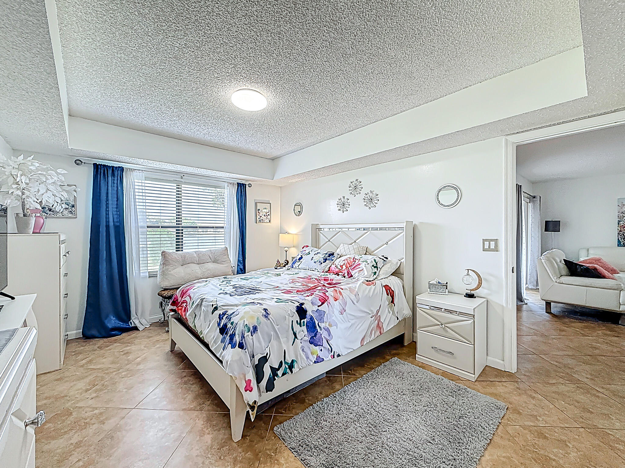 INDEPENDENCE BAY - Residential