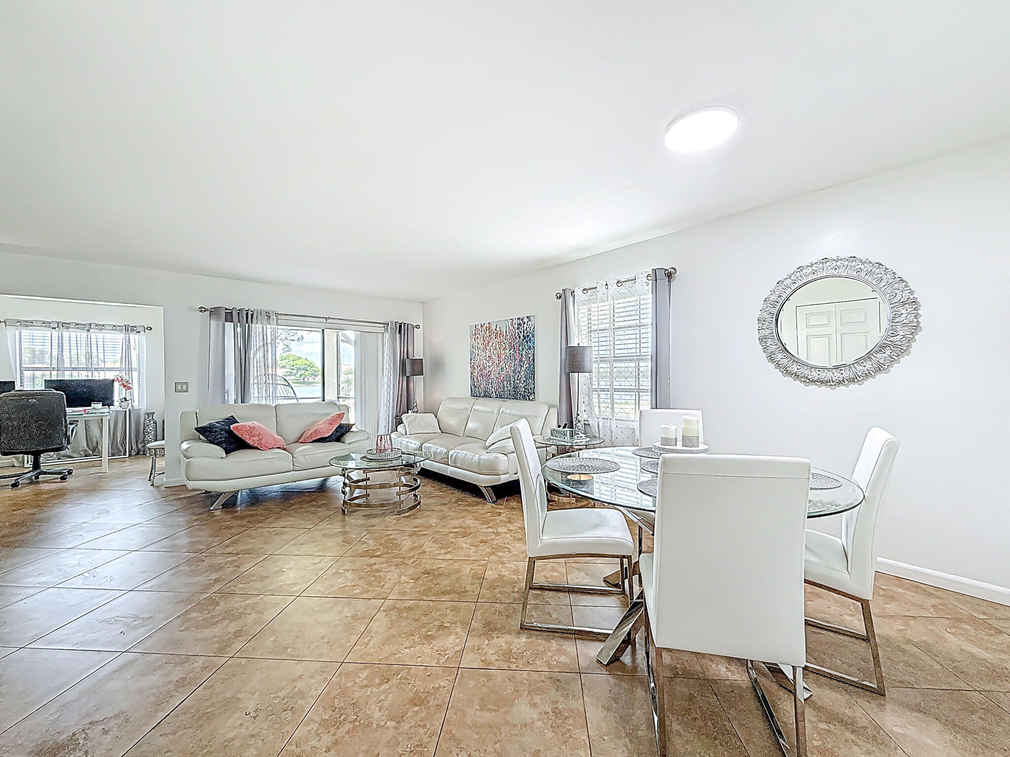 INDEPENDENCE BAY - Residential