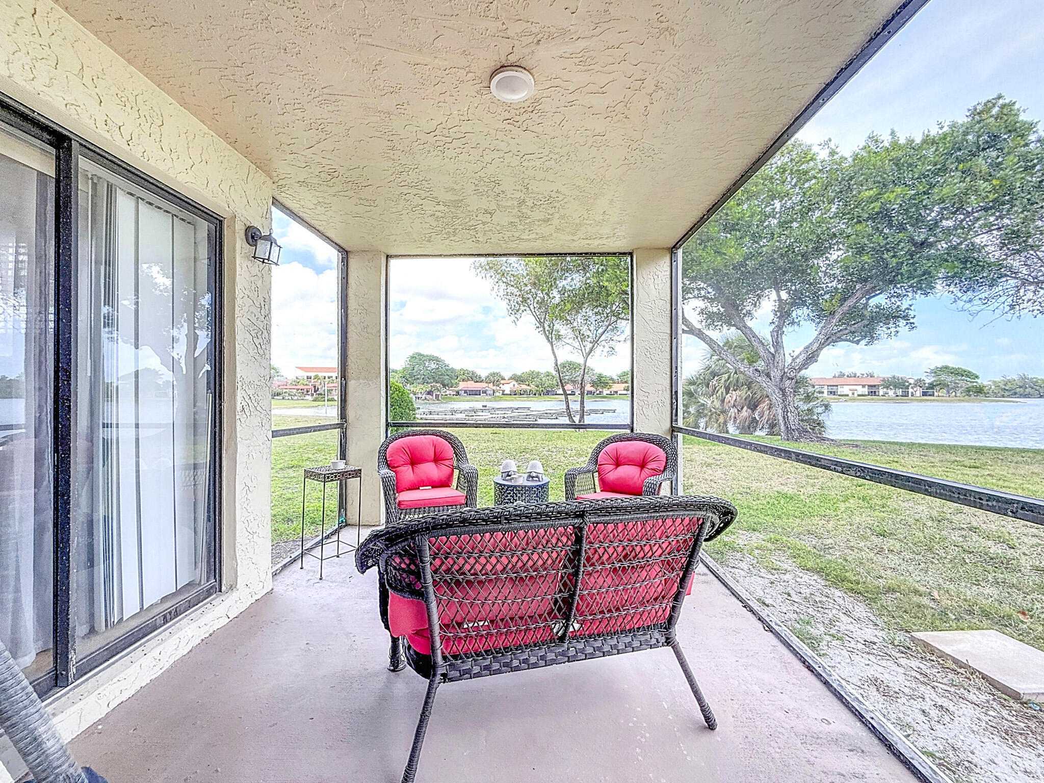 INDEPENDENCE BAY - Residential