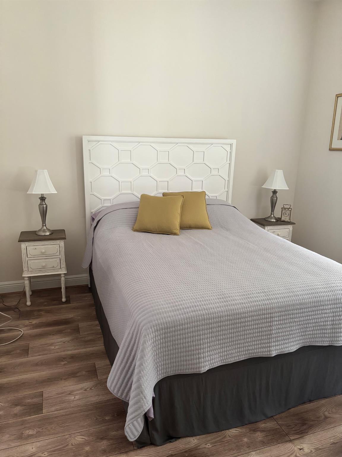 THE VILLAGE AT SAILBOAT B - Residential Lease