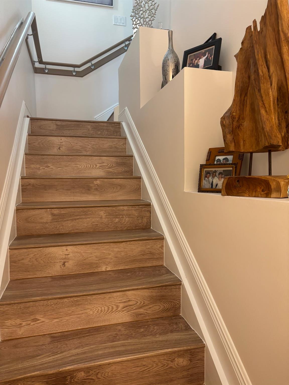 THE VILLAGE AT SAILBOAT B - Residential Lease