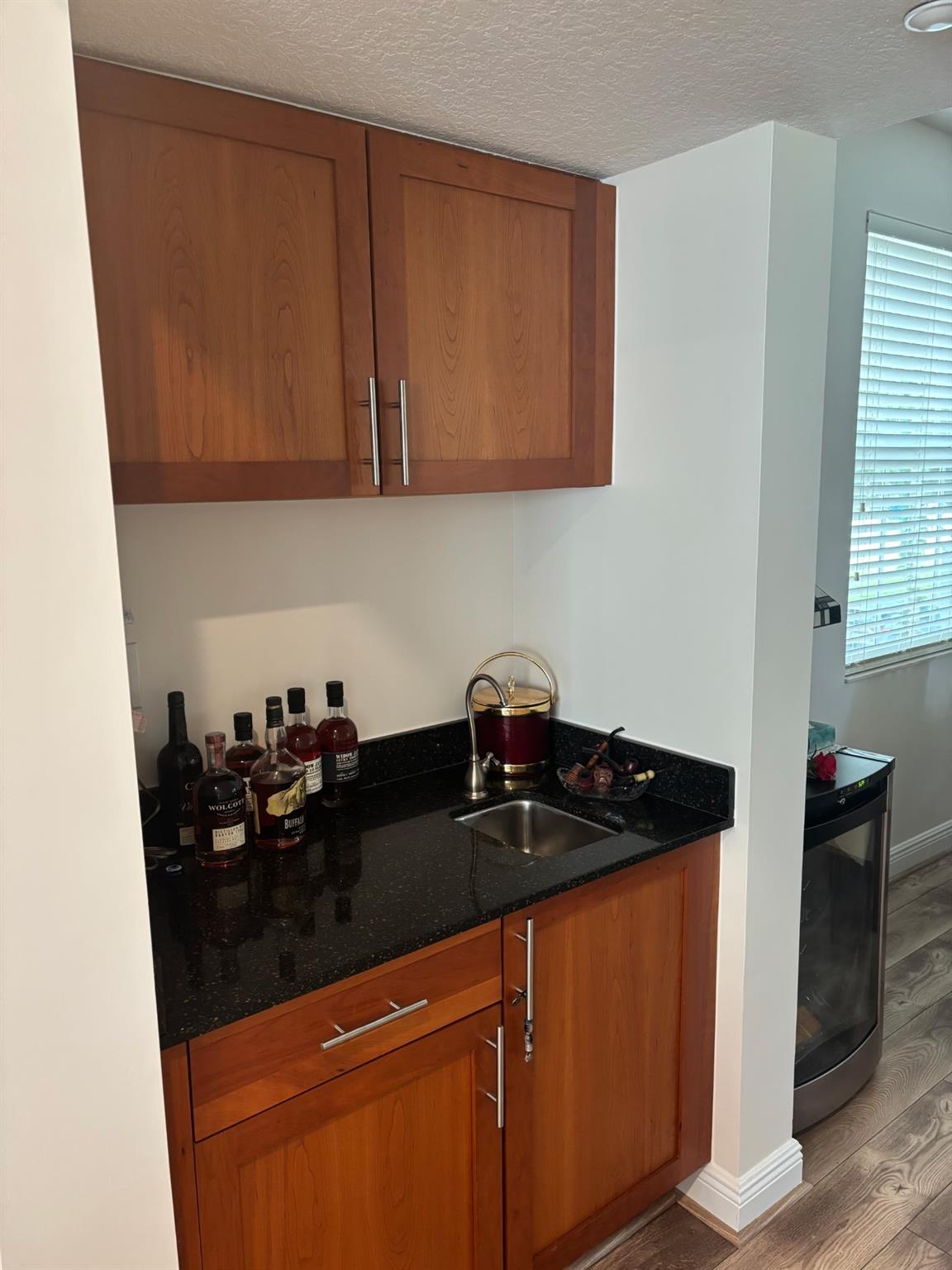 THE VILLAGE AT SAILBOAT B - Residential Lease