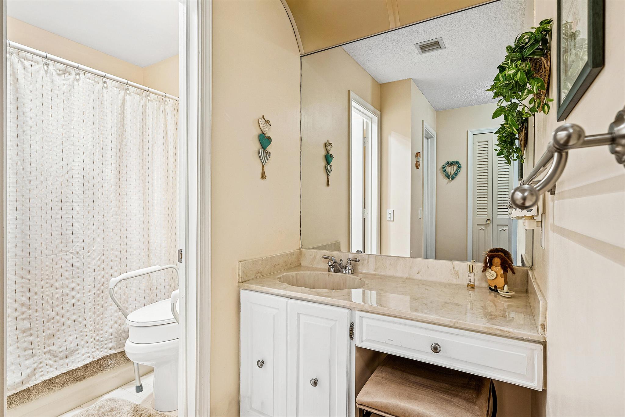 GREENTREE VILLAS CONDO - Residential