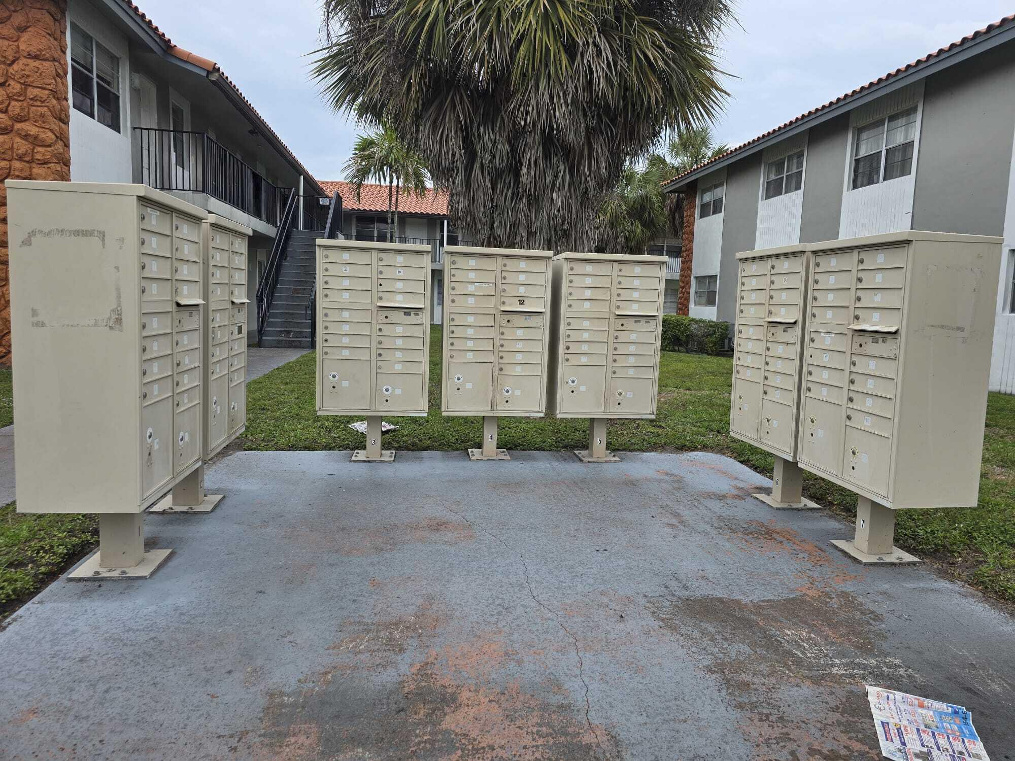 SILVER PALMS CONDO - Residential