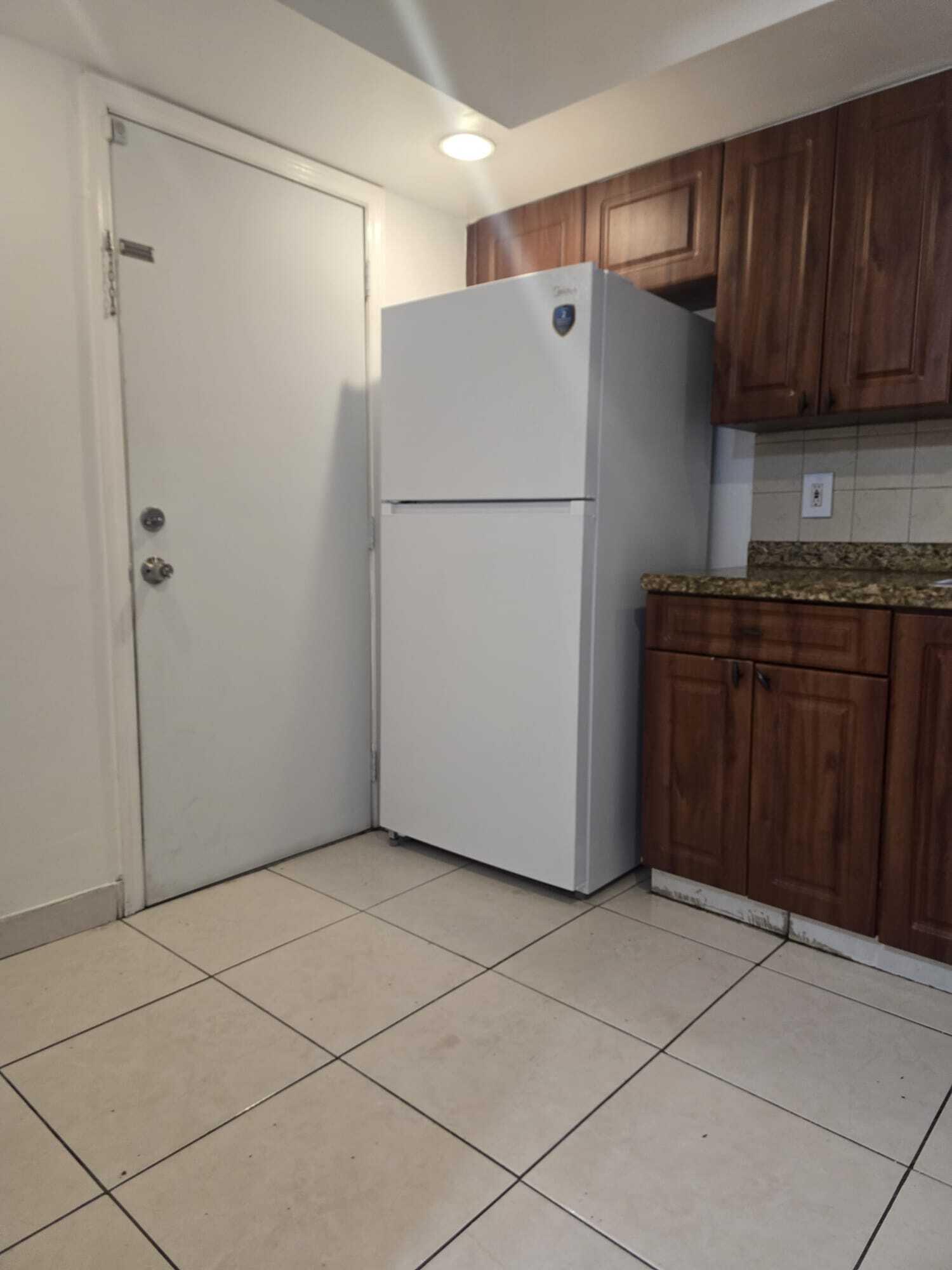 SILVER PALMS CONDO - Residential