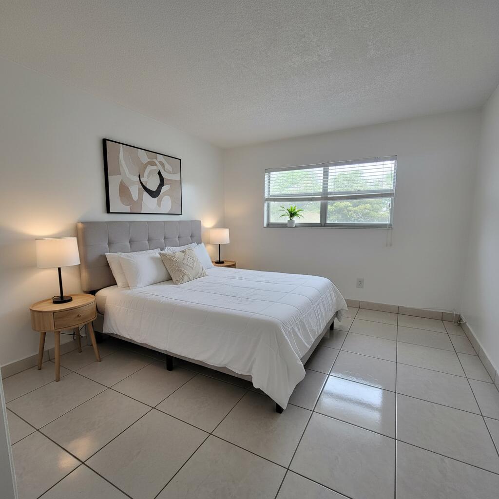 SILVER PALMS CONDO - Residential
