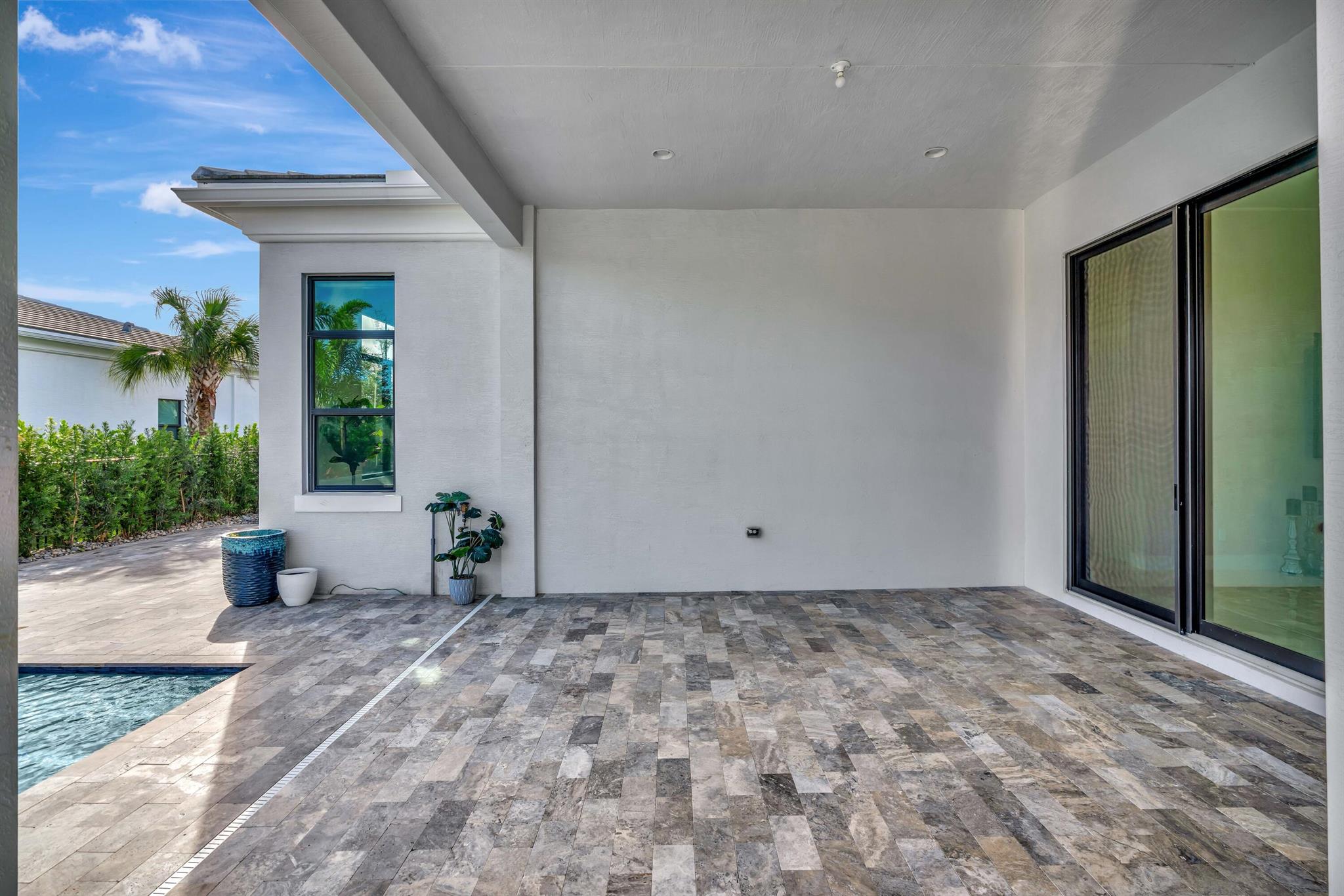 ARTISTRY - Residential