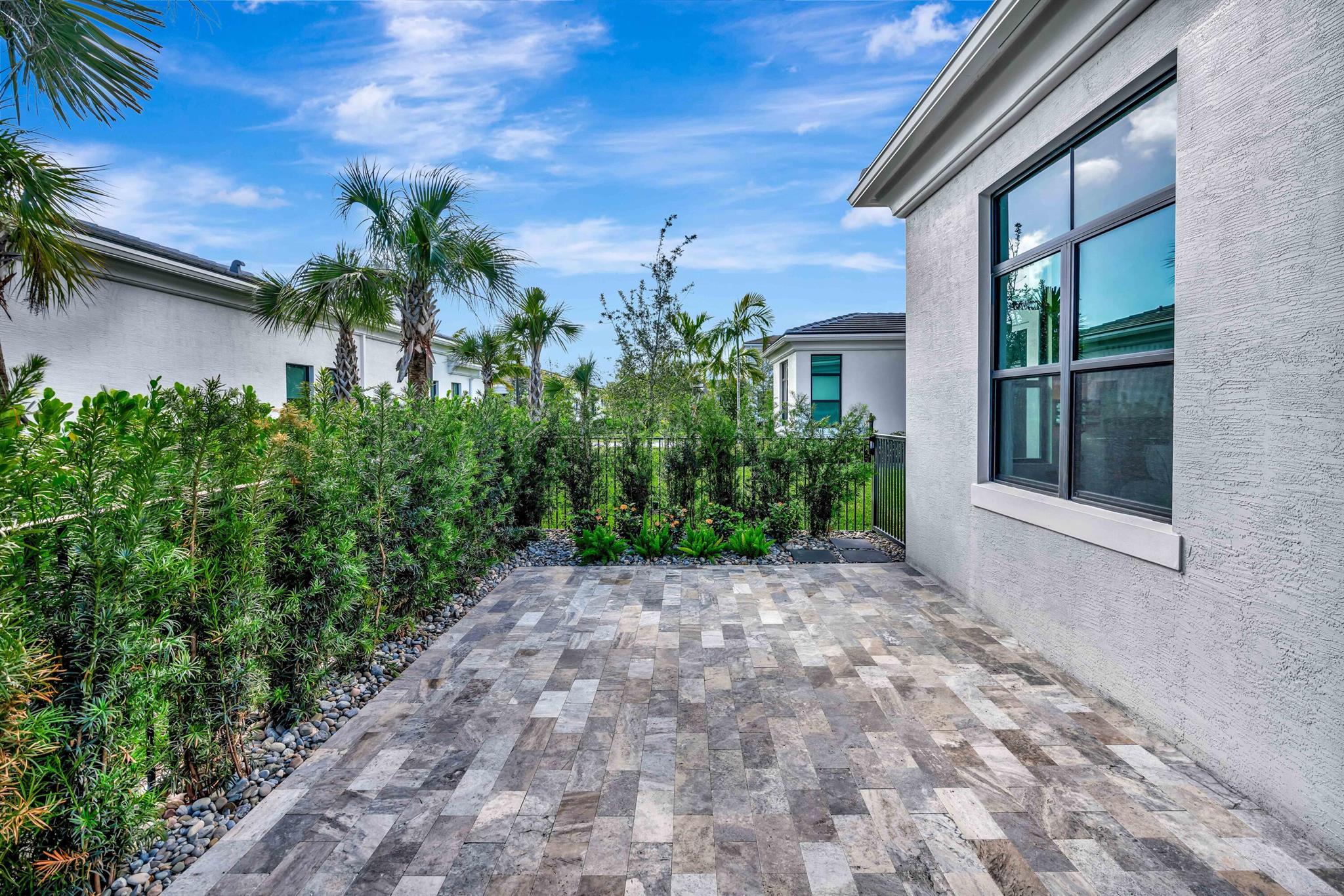 ARTISTRY - Residential