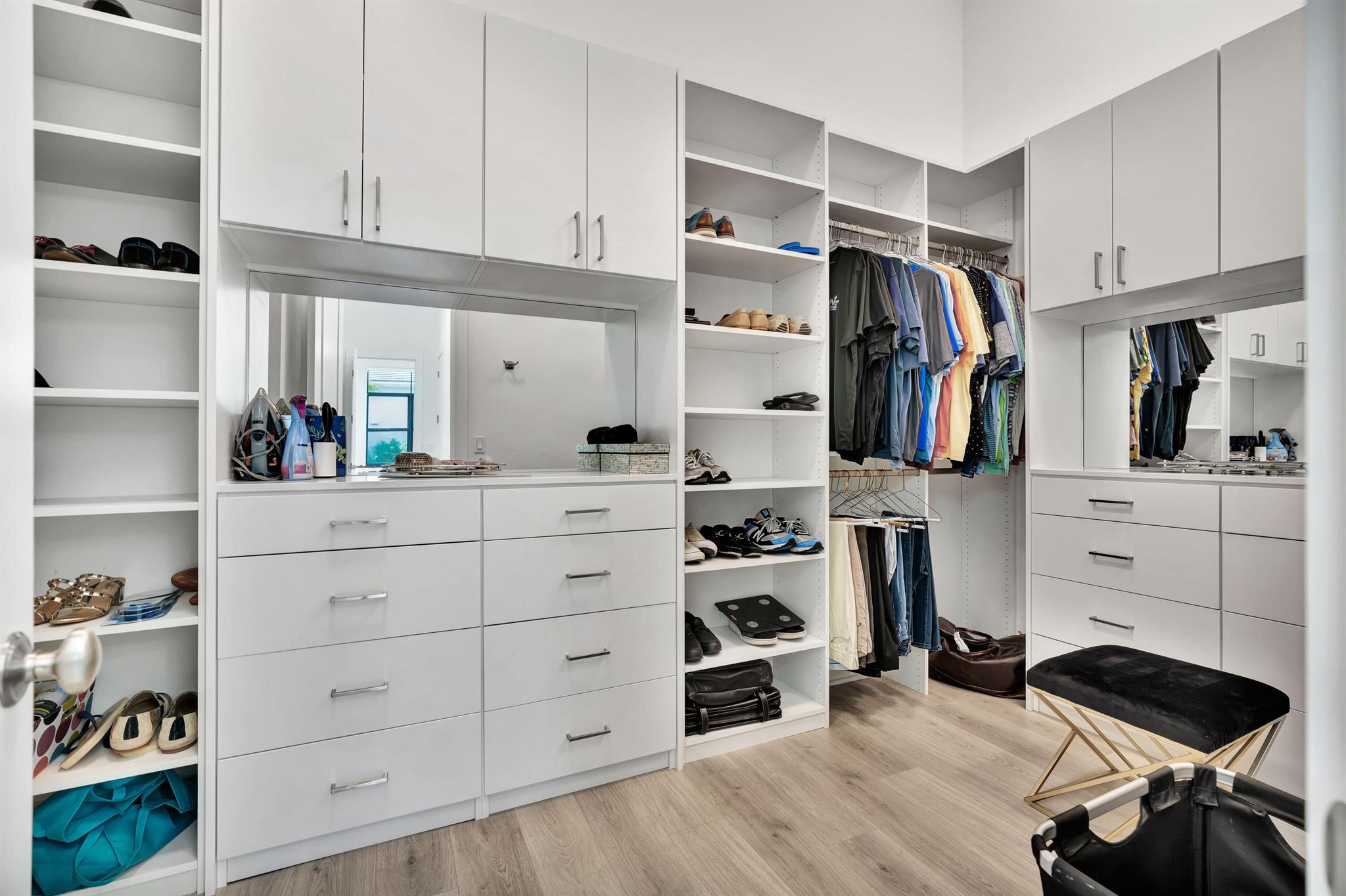 ARTISTRY - Residential