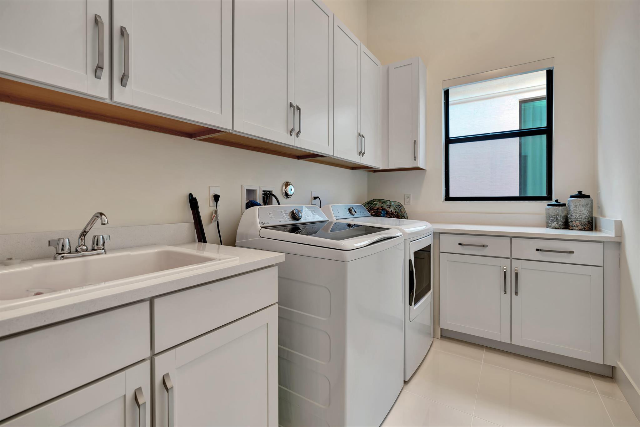 ARTISTRY - Residential