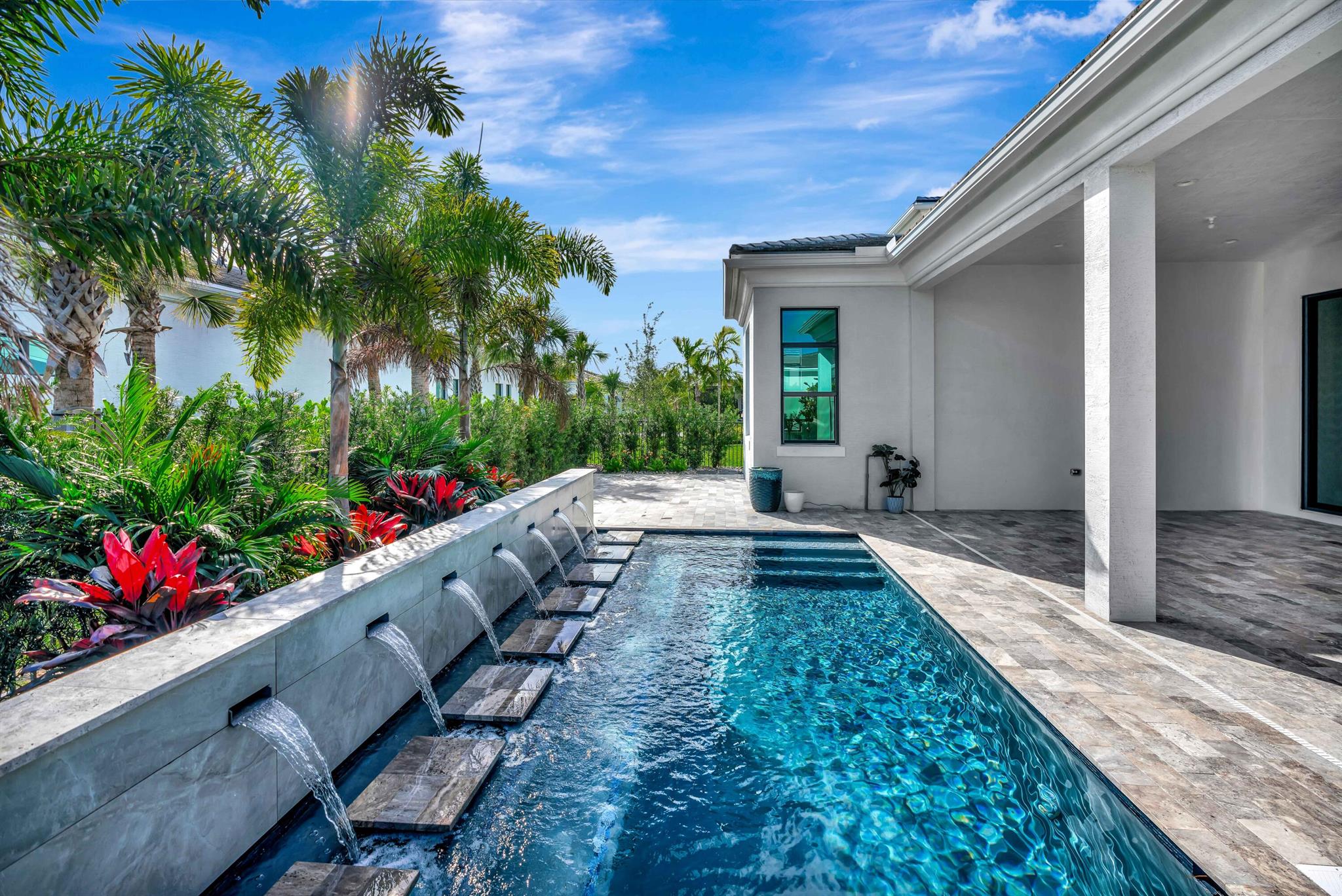 ARTISTRY - Residential