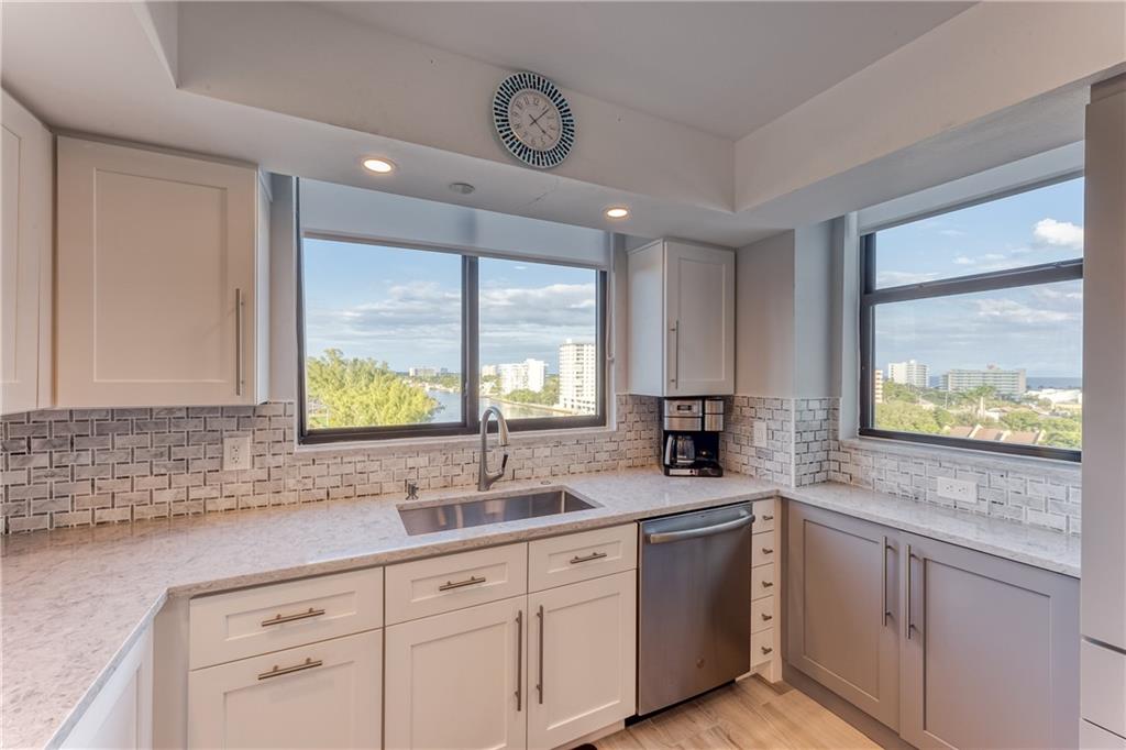 Voyager Condo - Residential